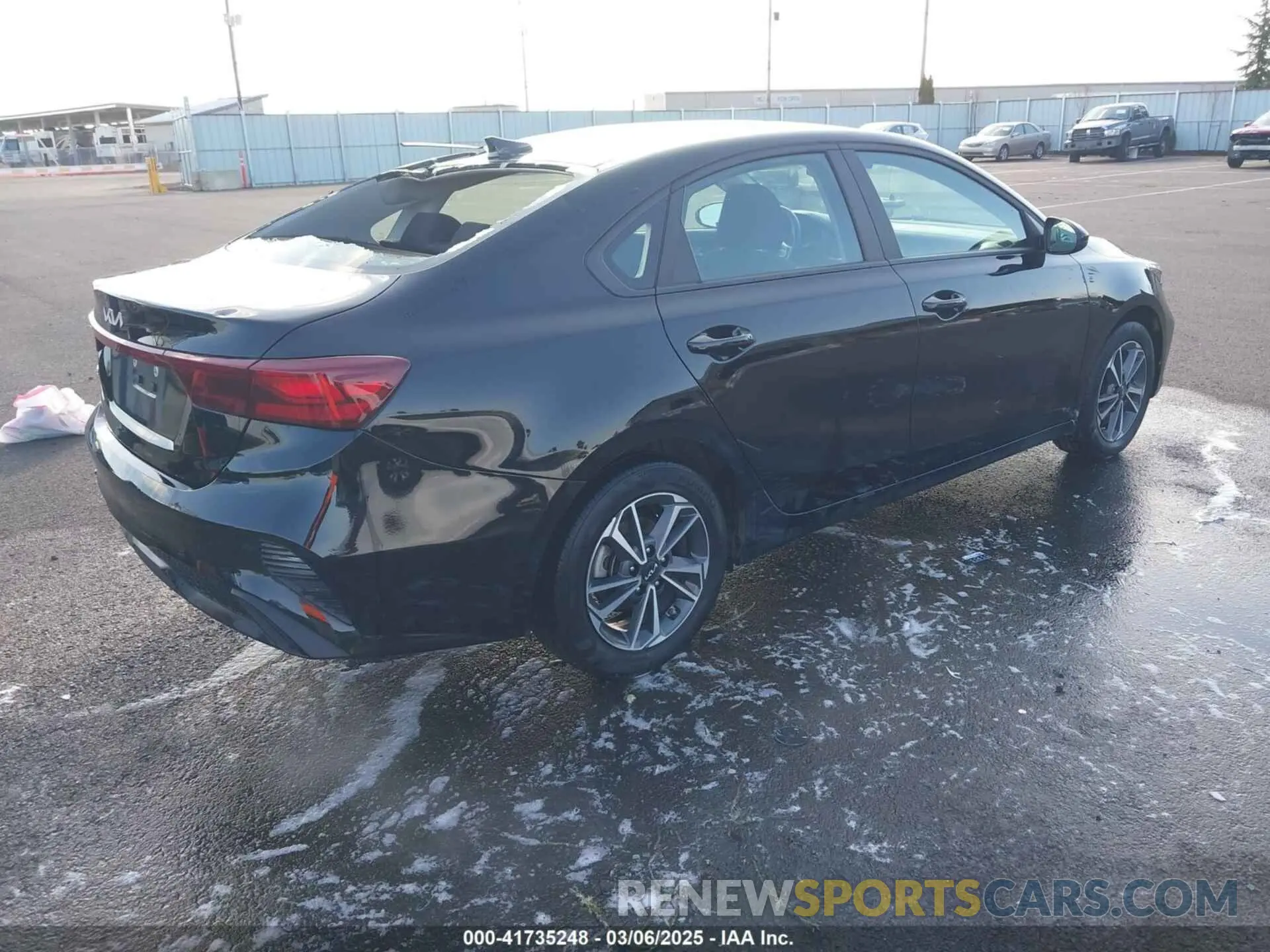 4 Photograph of a damaged car 3KPF24AD4PE585213 KIA FORTE 2023
