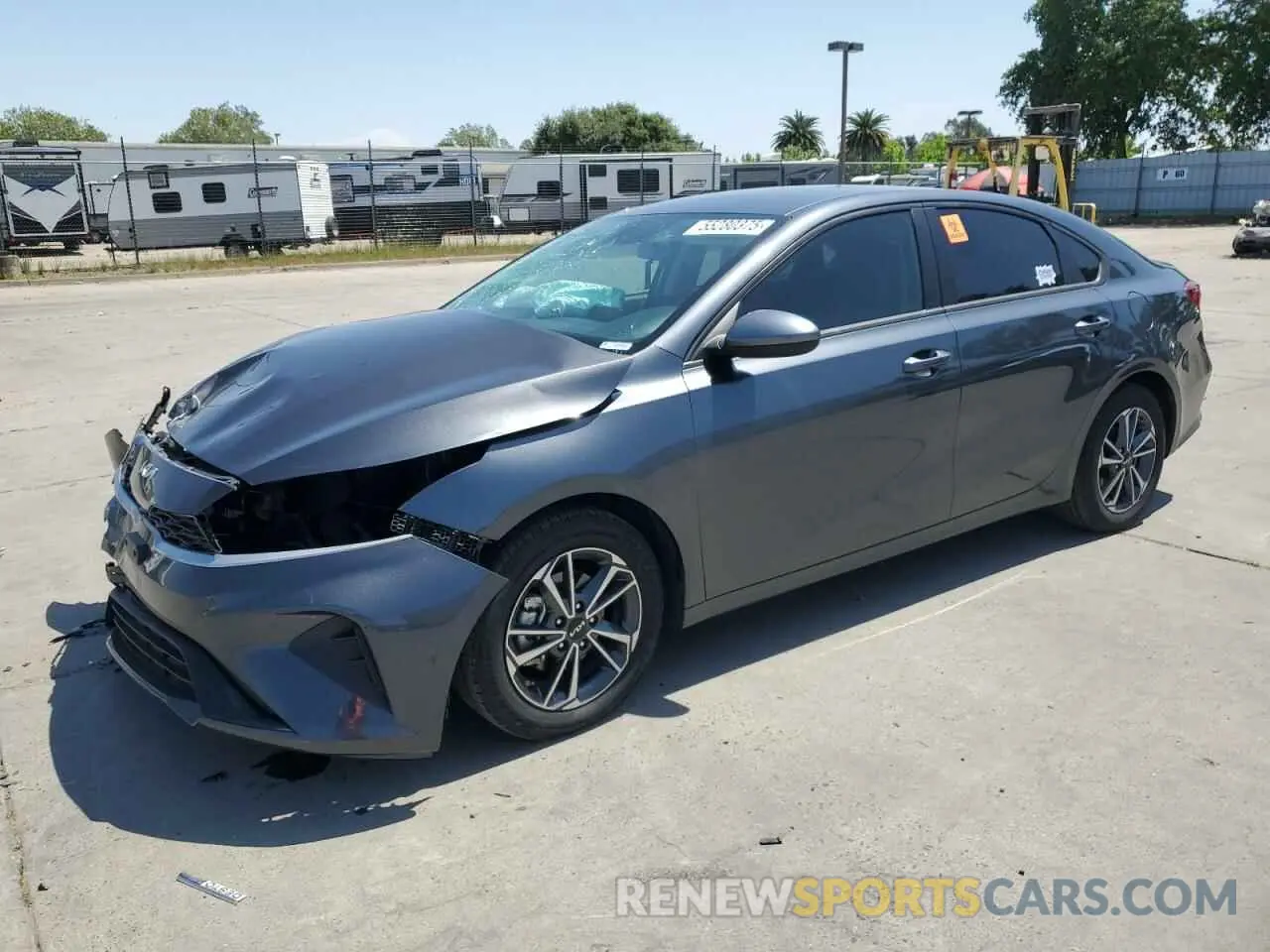 1 Photograph of a damaged car 3KPF24AD4PE585583 KIA FORTE 2023