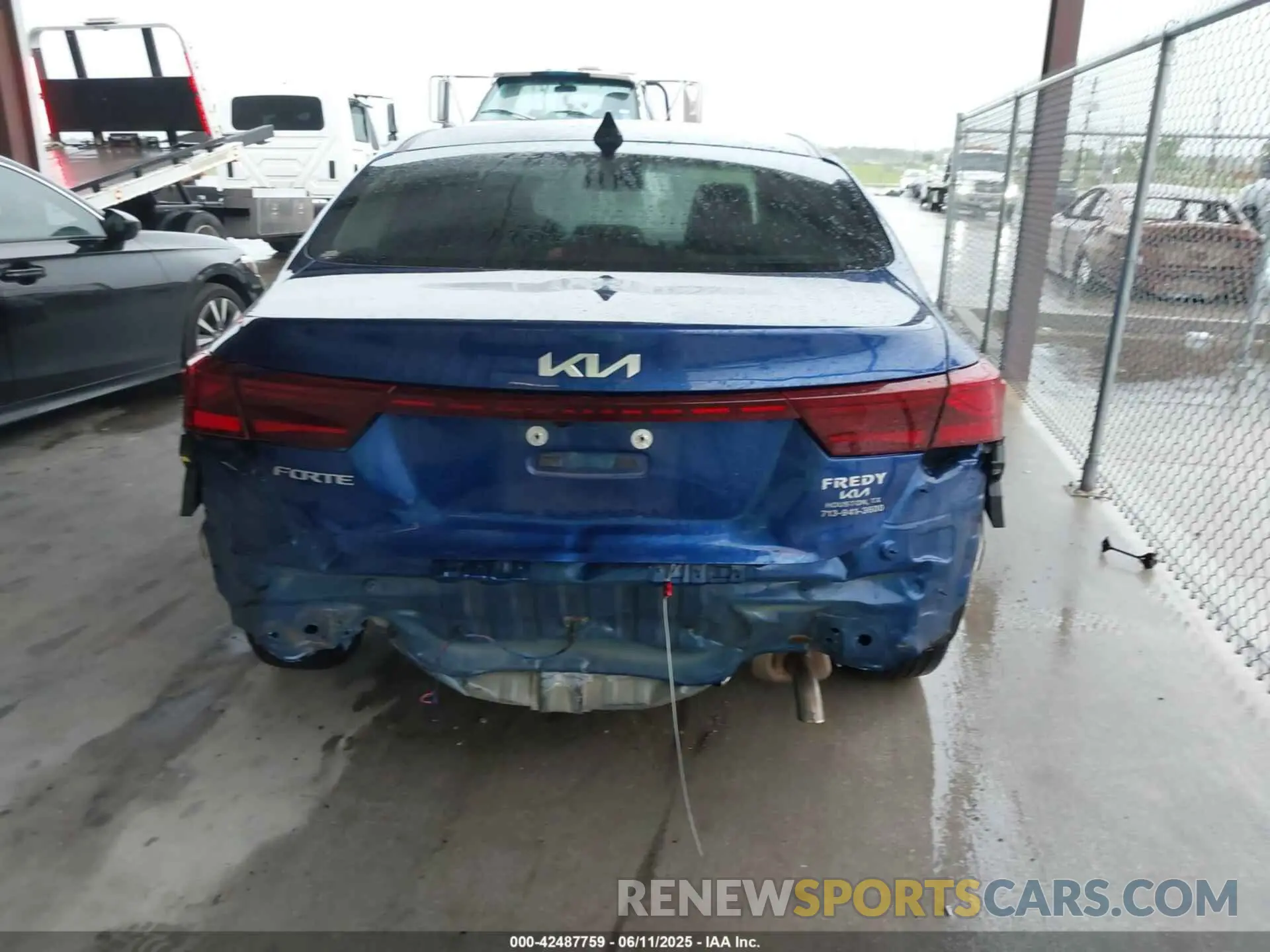 16 Photograph of a damaged car 3KPF24AD4PE611633 KIA FORTE 2023