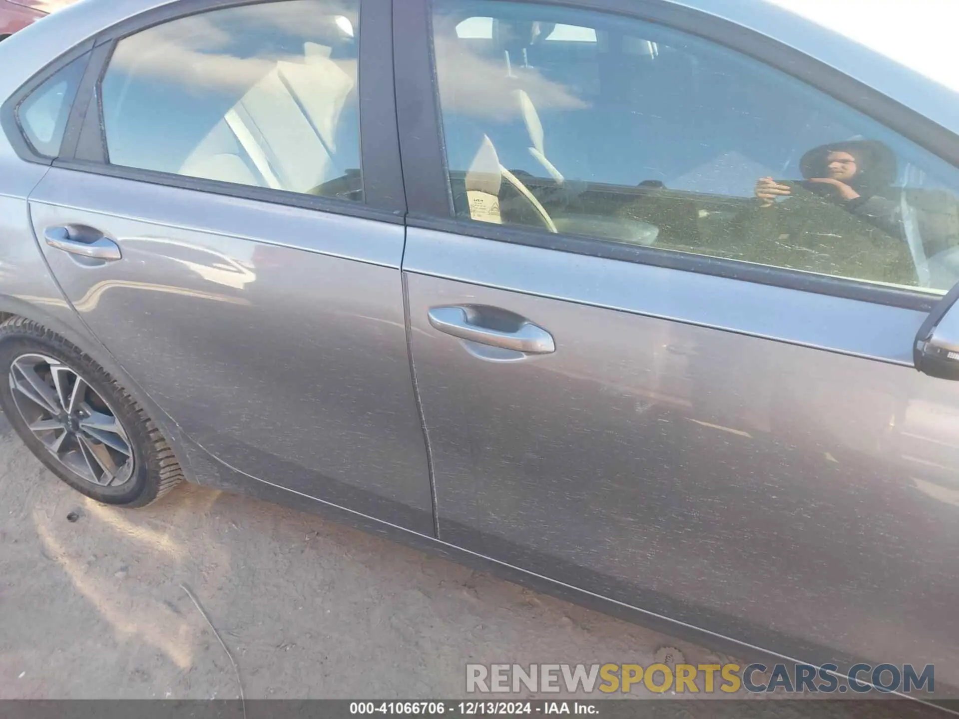 13 Photograph of a damaged car 3KPF24AD4PE635995 KIA FORTE 2023
