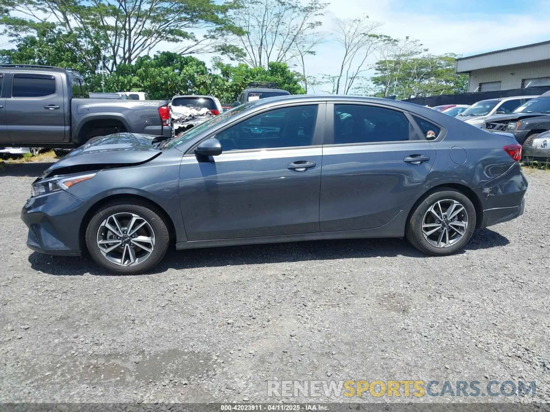 14 Photograph of a damaged car 3KPF24AD4PE683545 KIA FORTE 2023