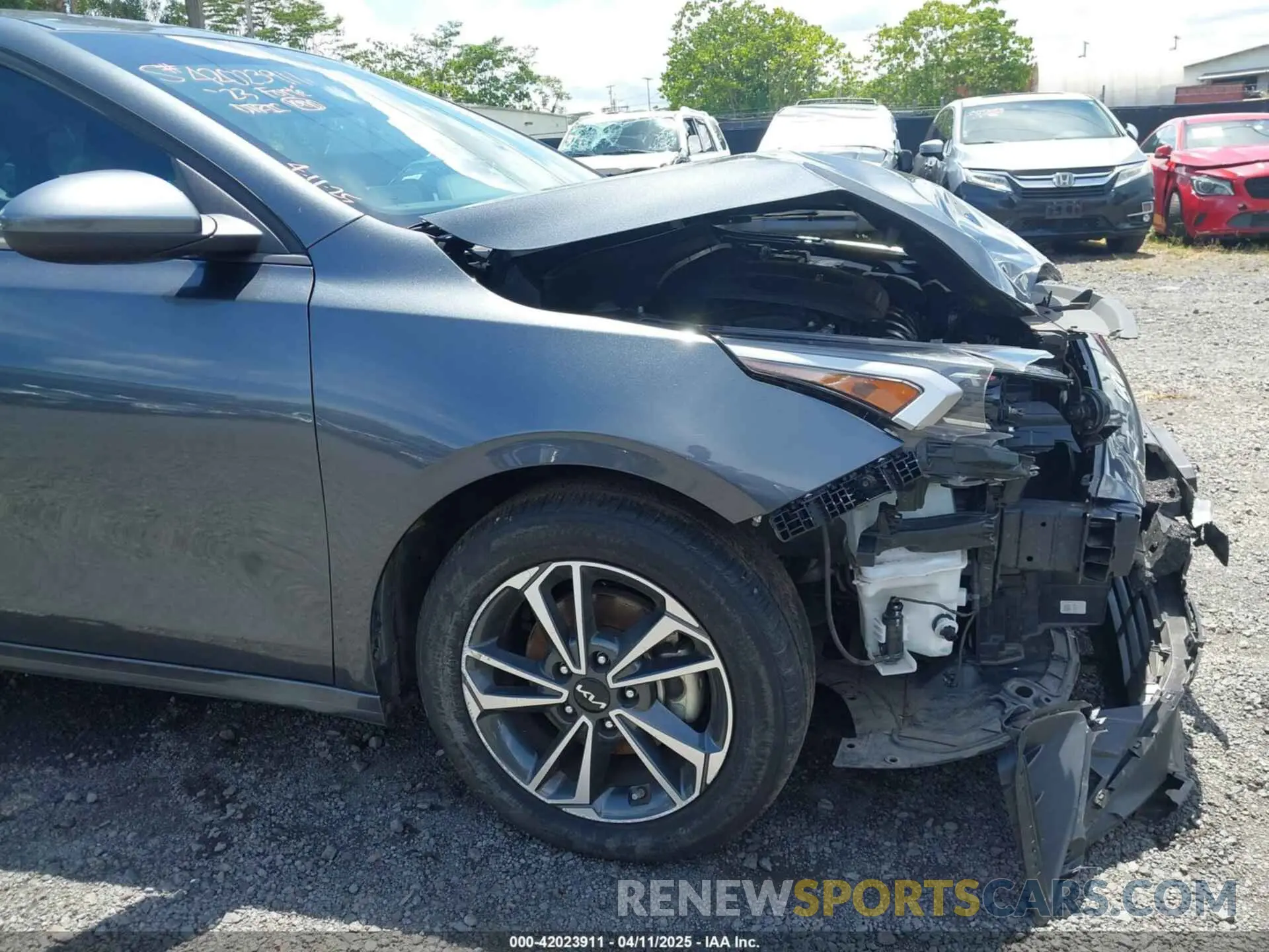 17 Photograph of a damaged car 3KPF24AD4PE683545 KIA FORTE 2023