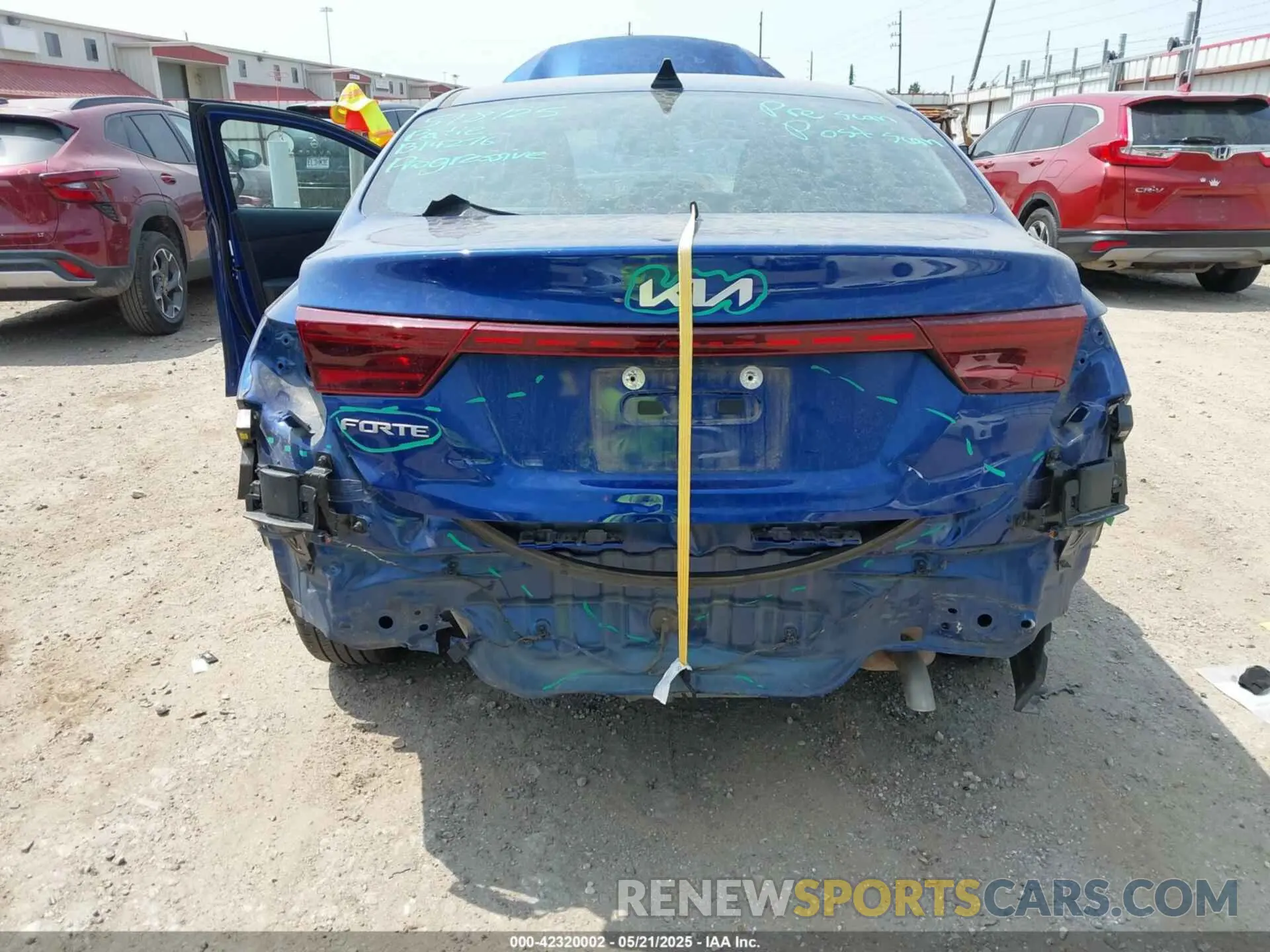 18 Photograph of a damaged car 3KPF24AD4PE683562 KIA FORTE 2023