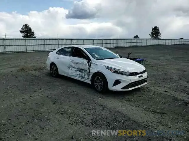 13 Photograph of a damaged car 3KPF24AD4PE683934 KIA FORTE 2023
