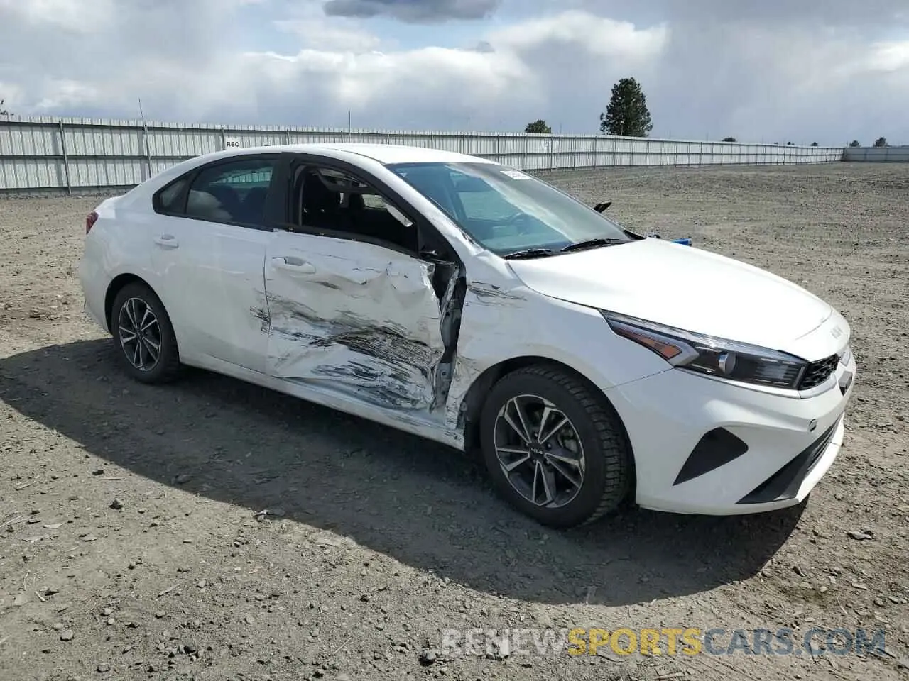 4 Photograph of a damaged car 3KPF24AD4PE683934 KIA FORTE 2023