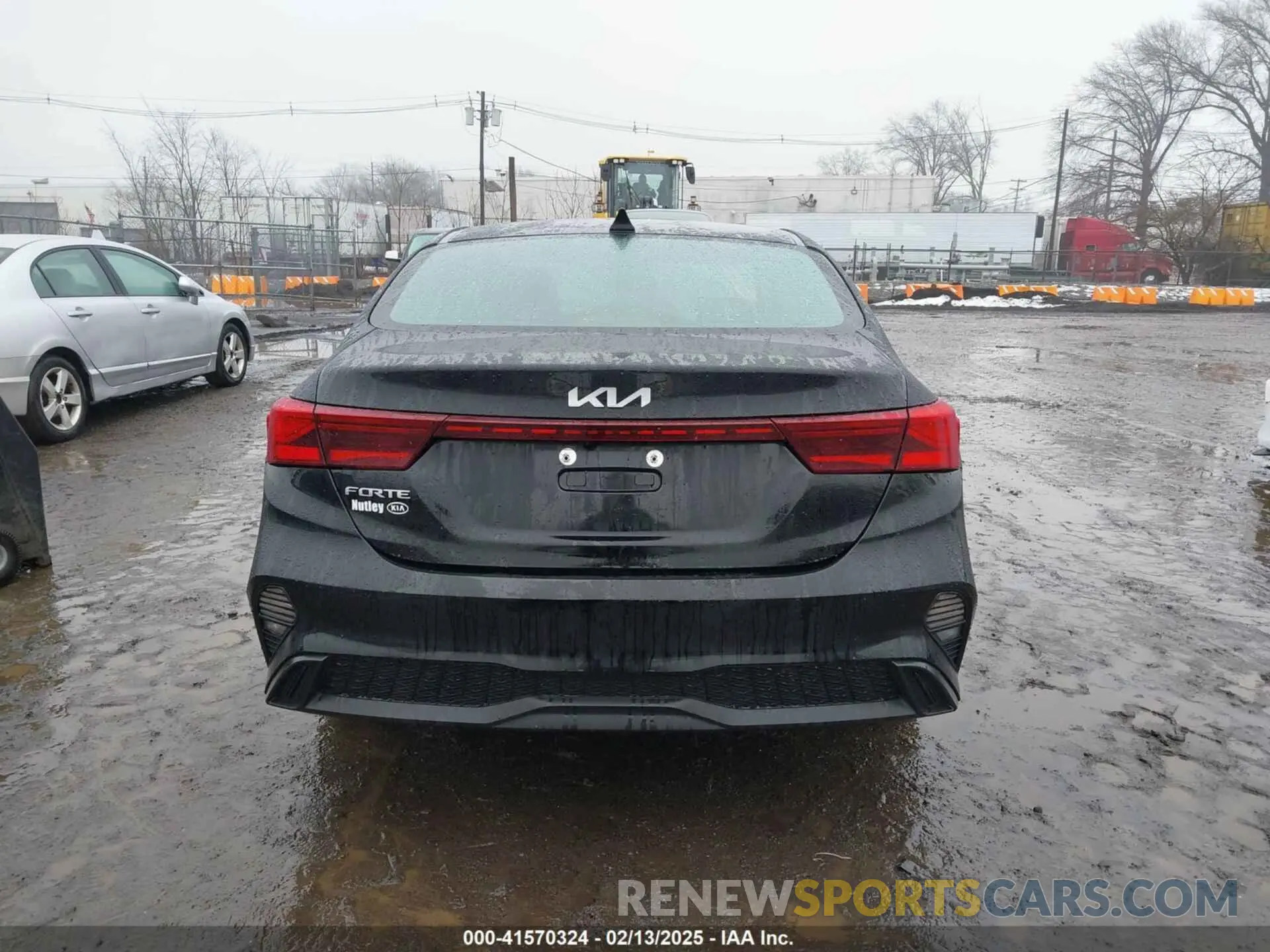 16 Photograph of a damaged car 3KPF24AD4PE691502 KIA FORTE 2023