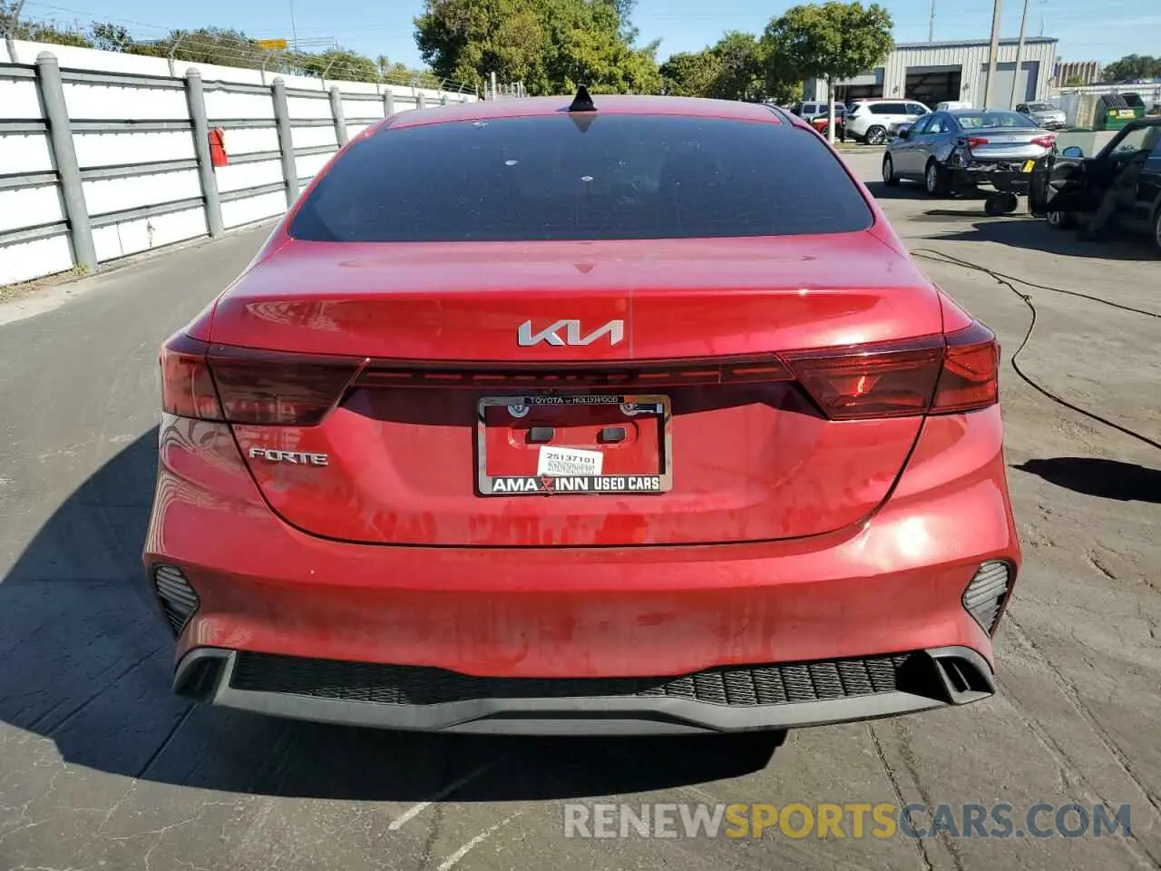 6 Photograph of a damaged car 3KPF24AD5PE525795 KIA FORTE 2023