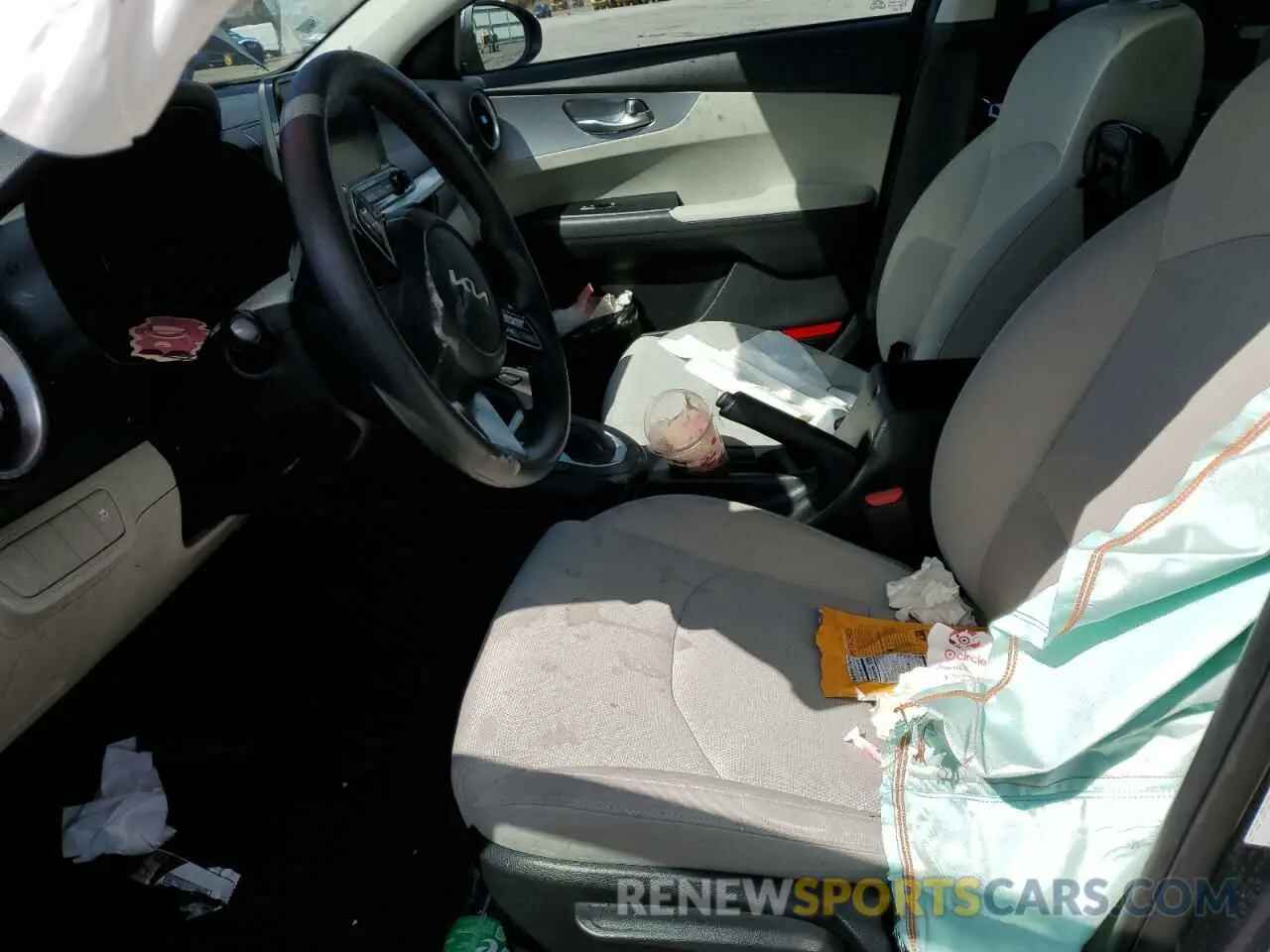 7 Photograph of a damaged car 3KPF24AD5PE553208 KIA FORTE 2023
