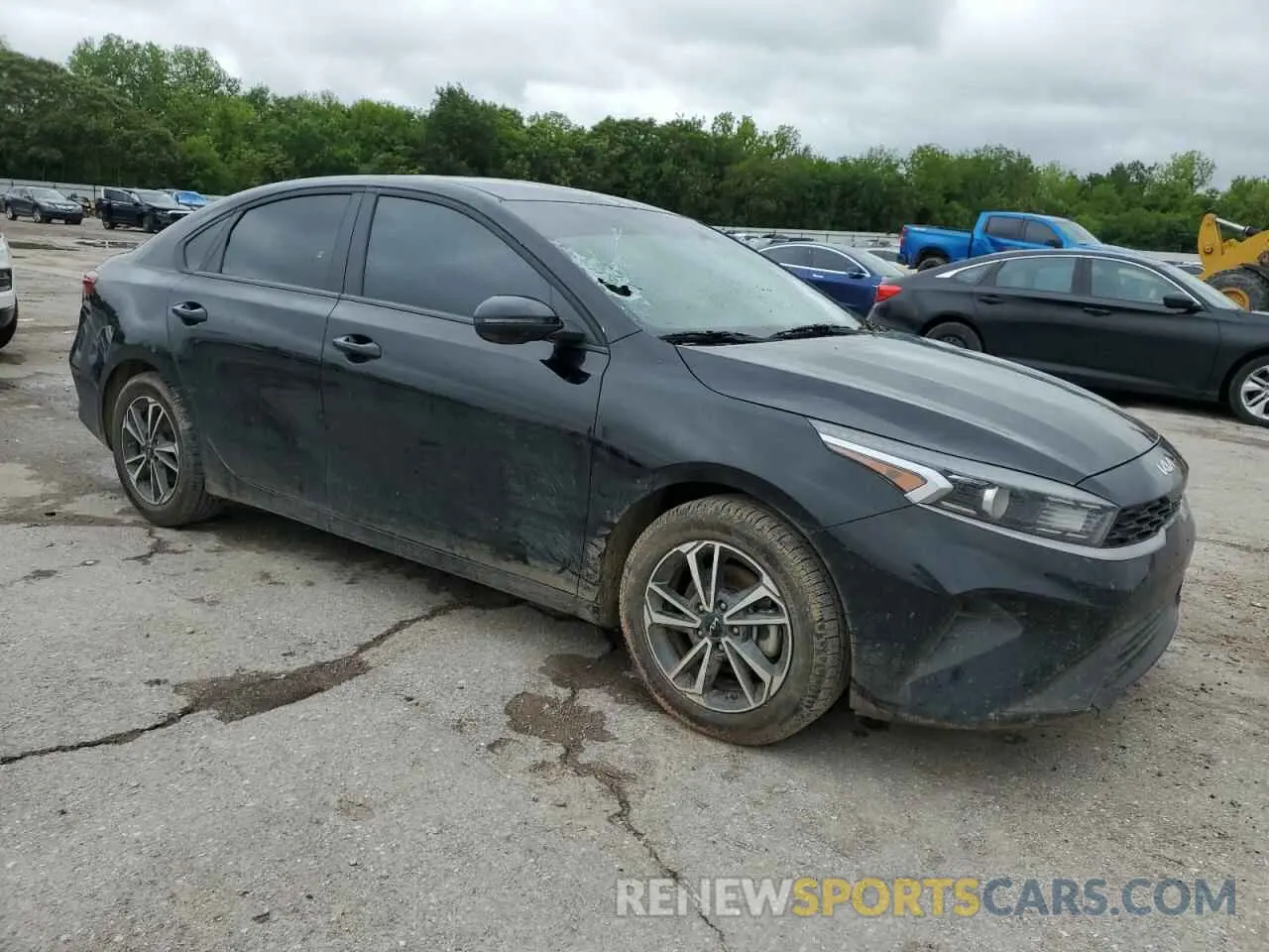 4 Photograph of a damaged car 3KPF24AD5PE554245 KIA FORTE 2023