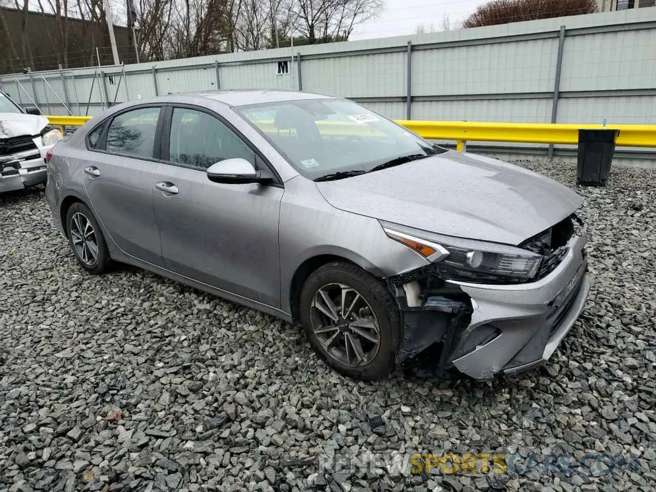 4 Photograph of a damaged car 3KPF24AD5PE556805 KIA FORTE 2023
