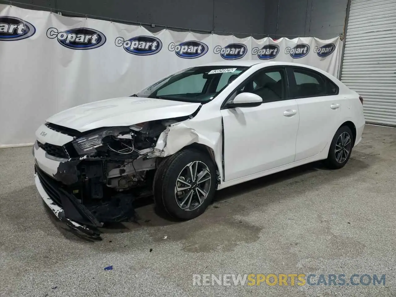 1 Photograph of a damaged car 3KPF24AD5PE558067 KIA FORTE 2023