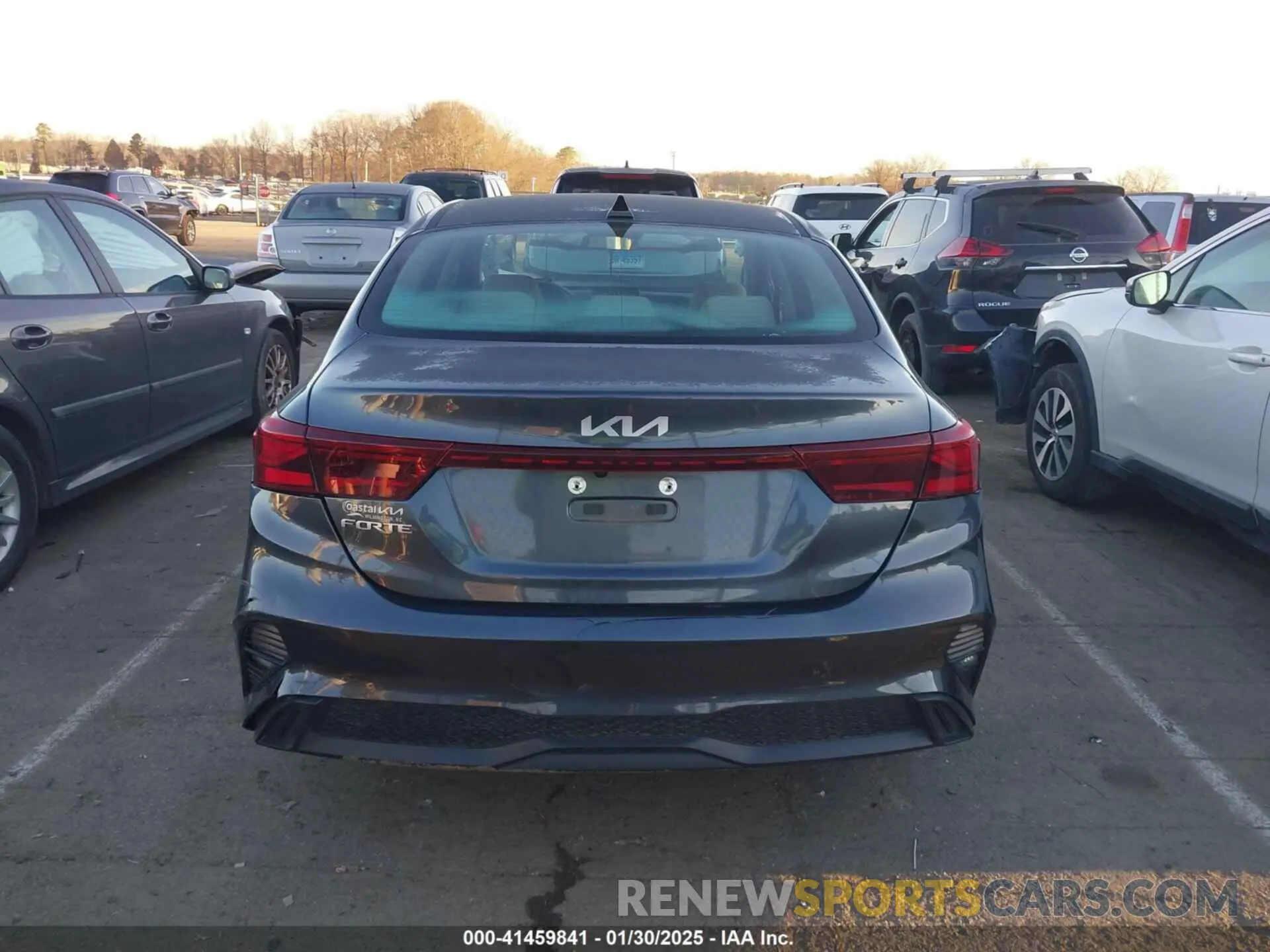 16 Photograph of a damaged car 3KPF24AD5PE563690 KIA FORTE 2023