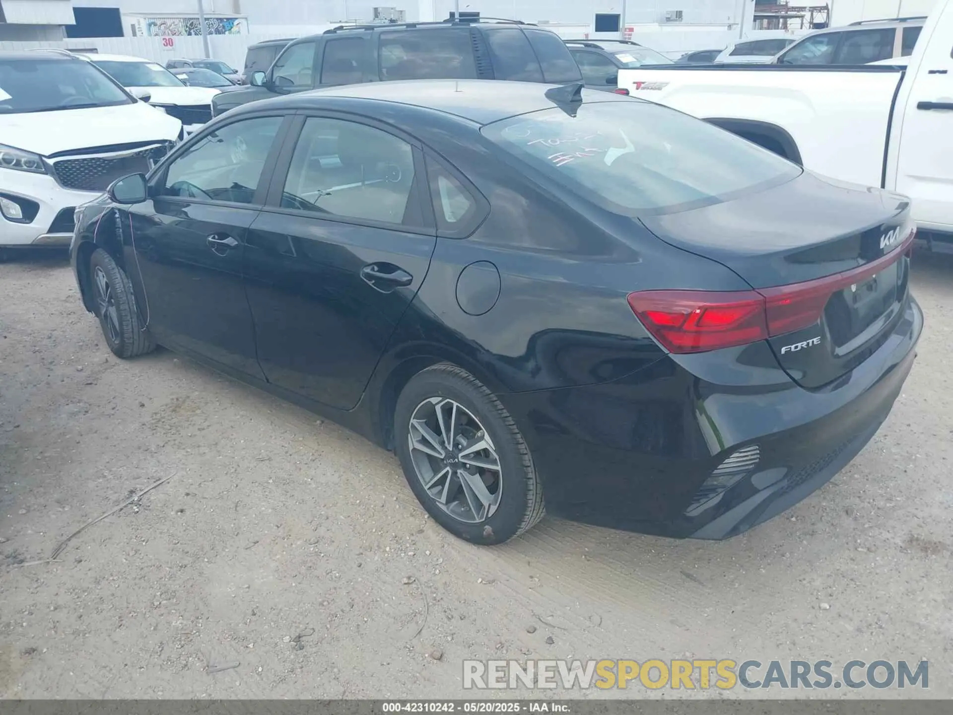 3 Photograph of a damaged car 3KPF24AD5PE581736 KIA FORTE 2023