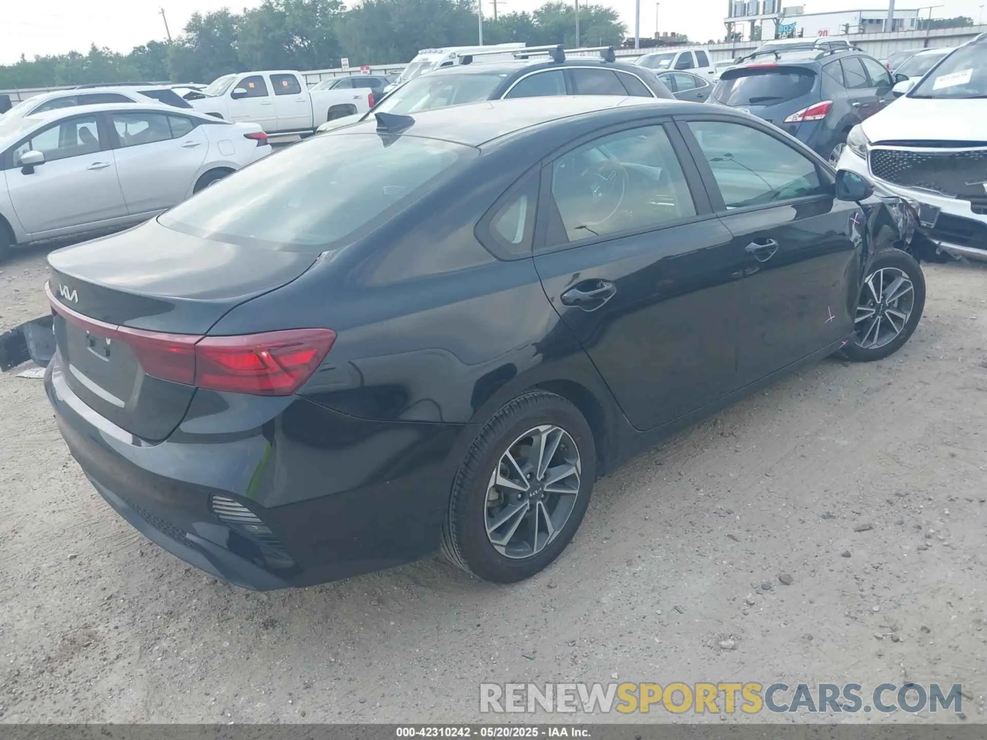 4 Photograph of a damaged car 3KPF24AD5PE581736 KIA FORTE 2023