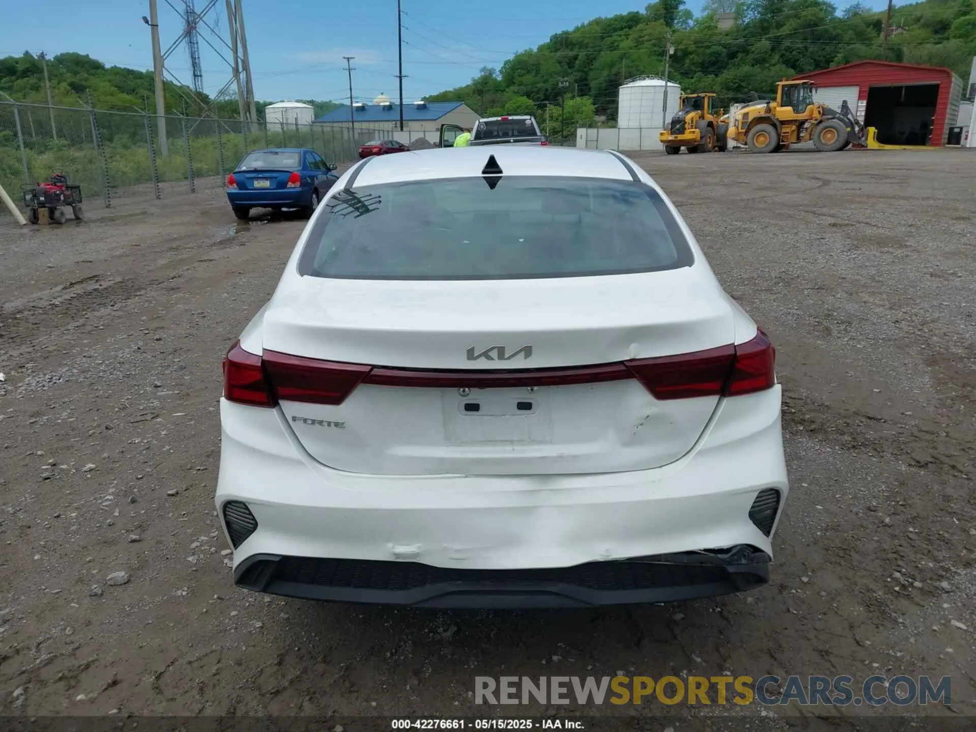 16 Photograph of a damaged car 3KPF24AD5PE590582 KIA FORTE 2023