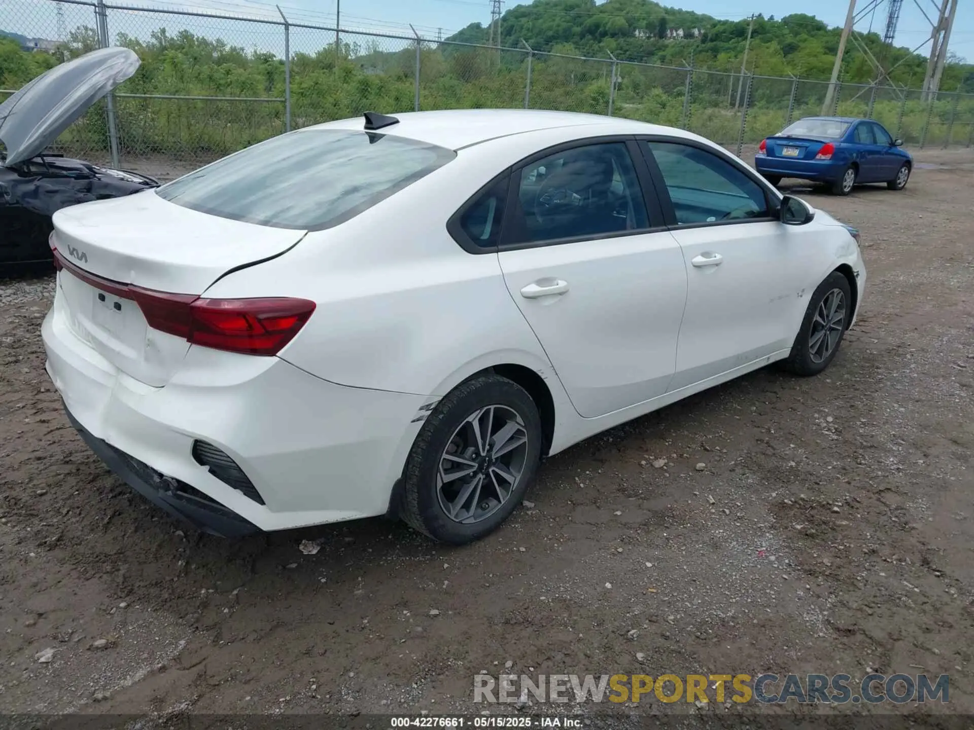 4 Photograph of a damaged car 3KPF24AD5PE590582 KIA FORTE 2023
