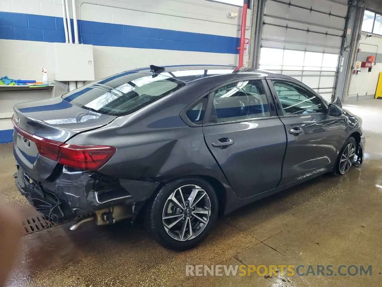 3 Photograph of a damaged car 3KPF24AD5PE620129 KIA FORTE 2023