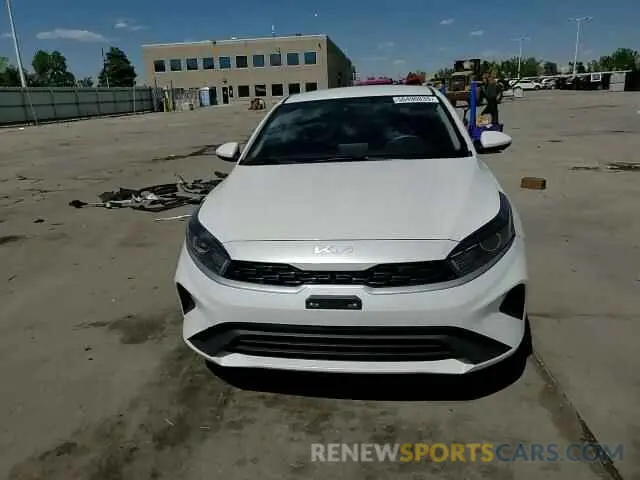 14 Photograph of a damaged car 3KPF24AD5PE645046 KIA FORTE 2023