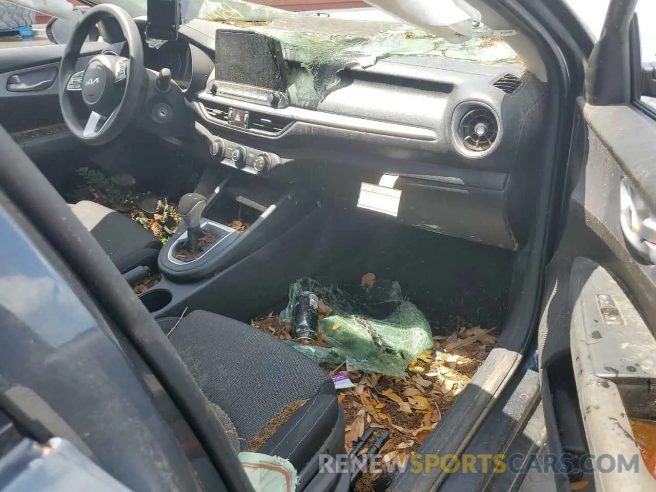 8 Photograph of a damaged car 3KPF24AD5PE652076 KIA FORTE 2023