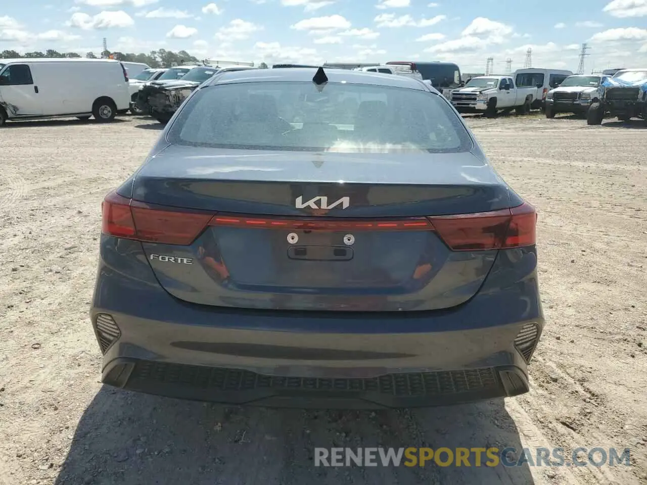 6 Photograph of a damaged car 3KPF24AD5PE652224 KIA FORTE 2023