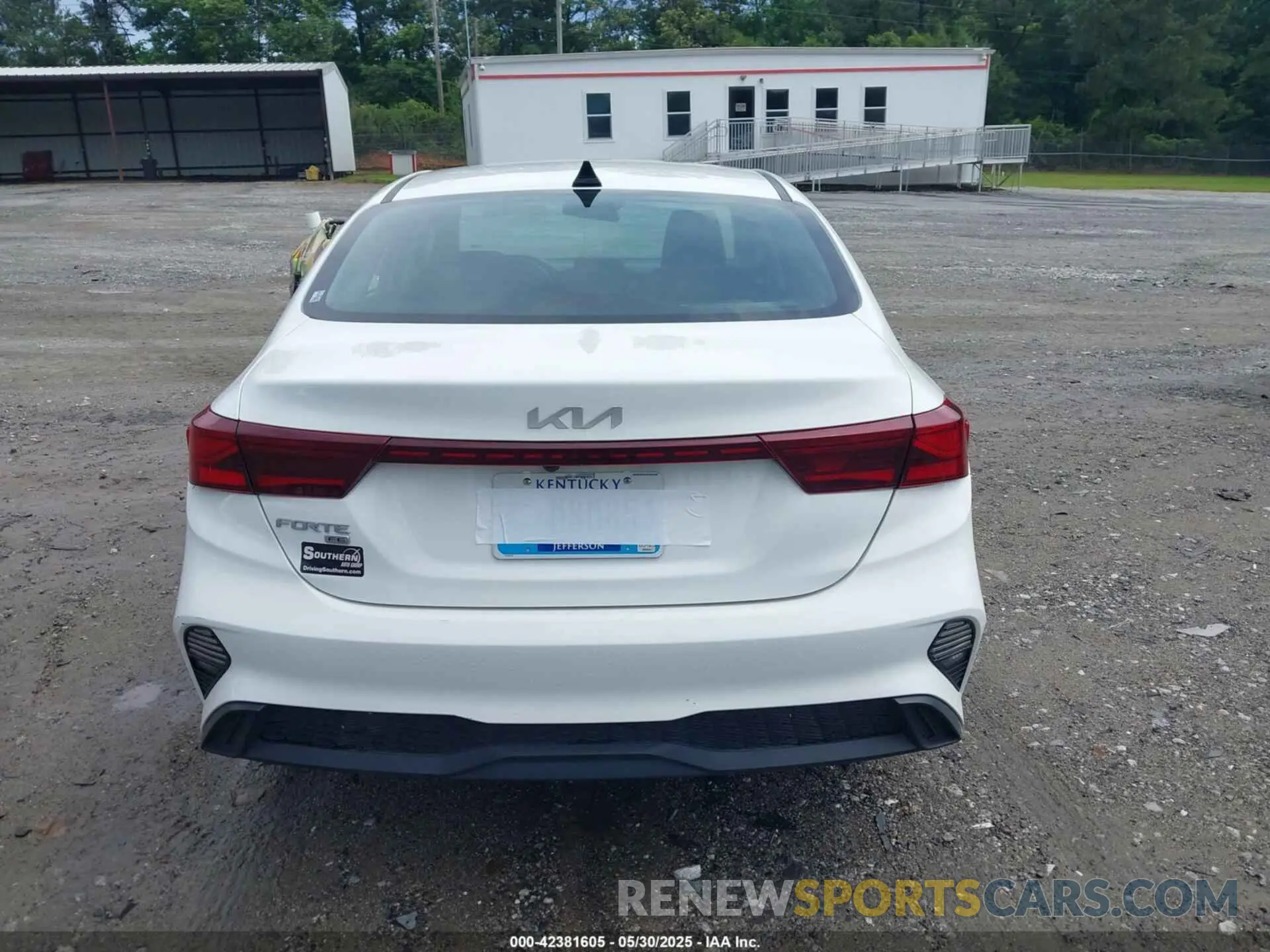 16 Photograph of a damaged car 3KPF24AD5PE677916 KIA FORTE 2023