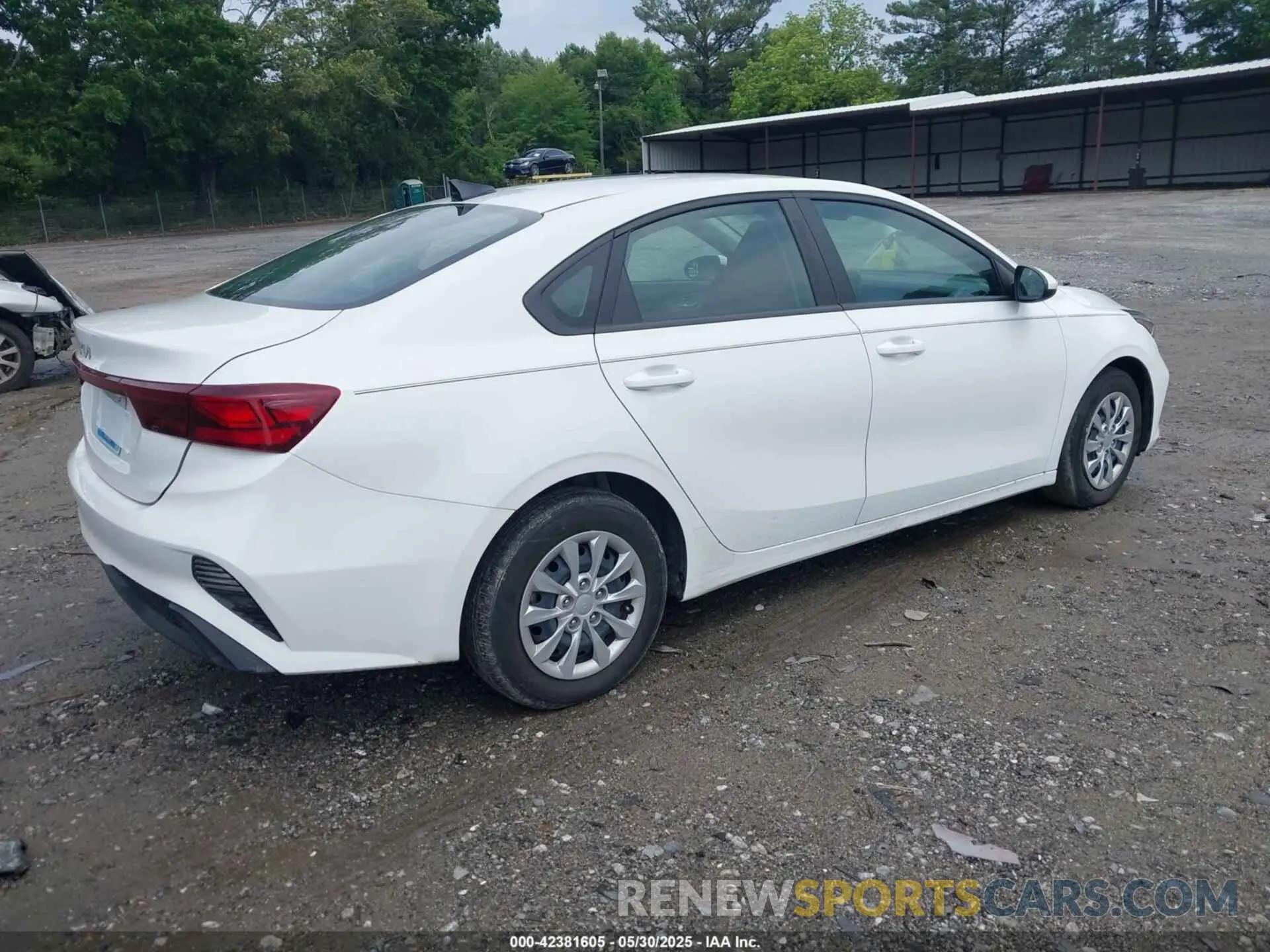 4 Photograph of a damaged car 3KPF24AD5PE677916 KIA FORTE 2023