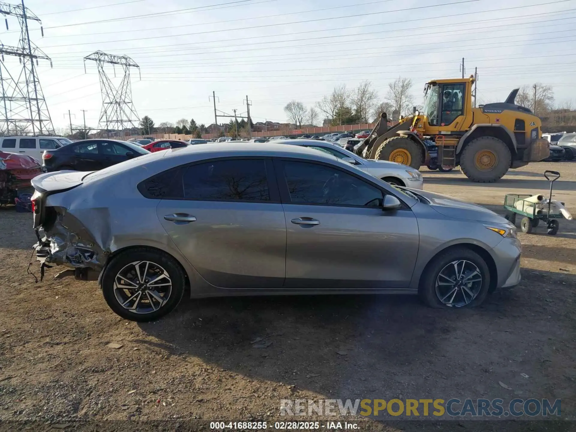 13 Photograph of a damaged car 3KPF24AD5PE678032 KIA FORTE 2023