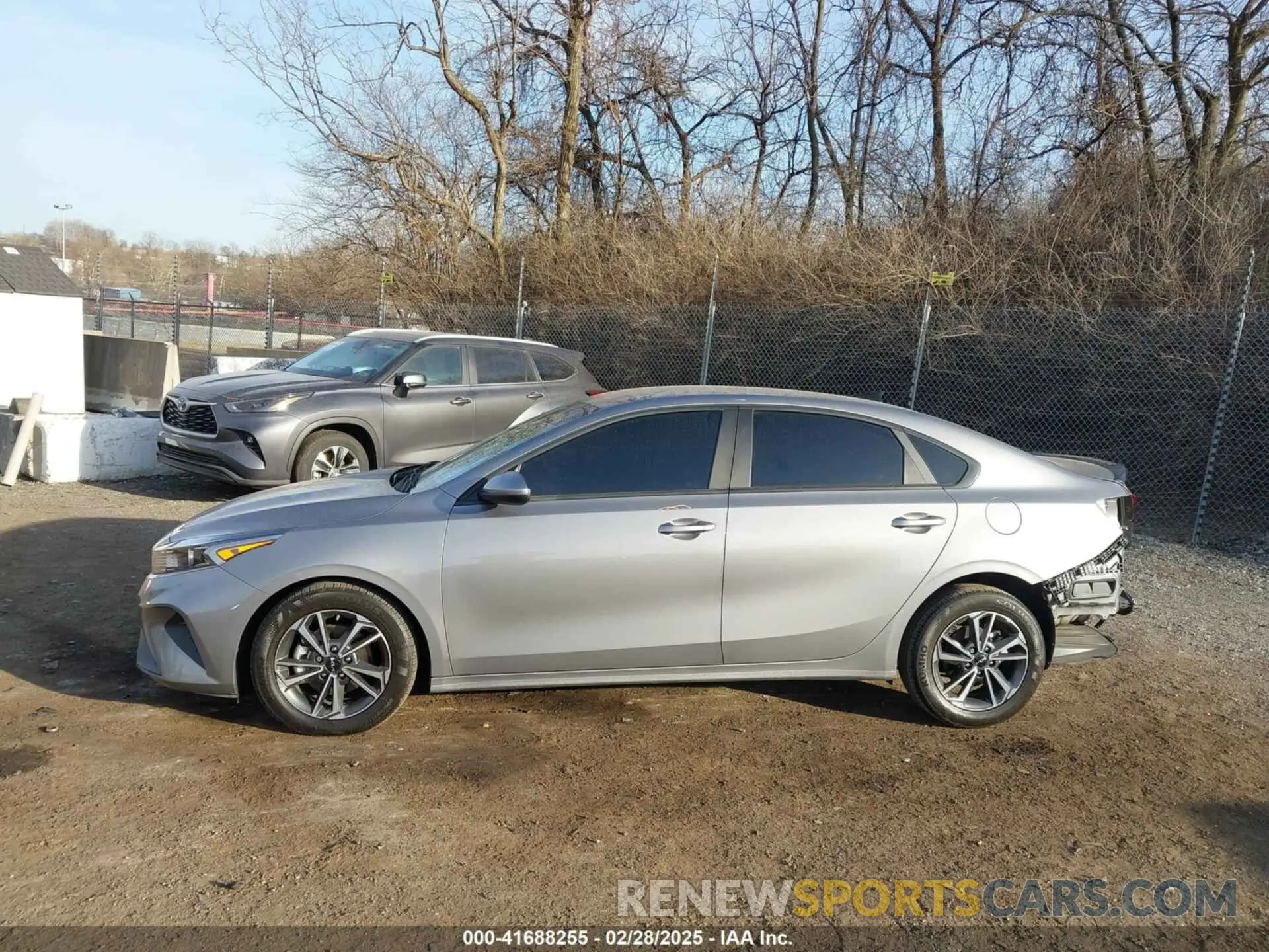 14 Photograph of a damaged car 3KPF24AD5PE678032 KIA FORTE 2023