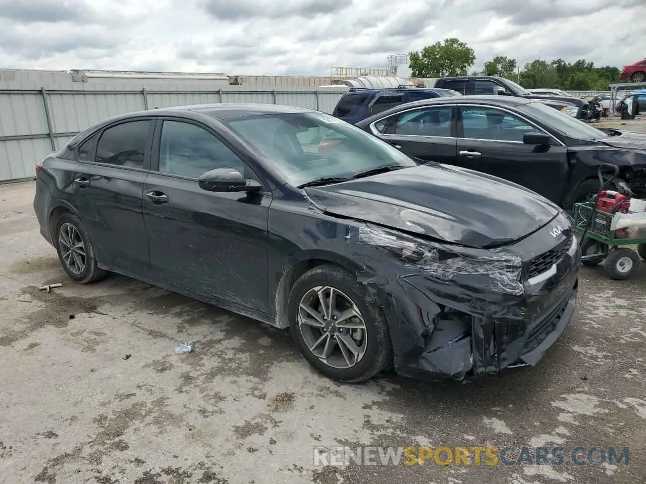 4 Photograph of a damaged car 3KPF24AD5PE680086 KIA FORTE 2023