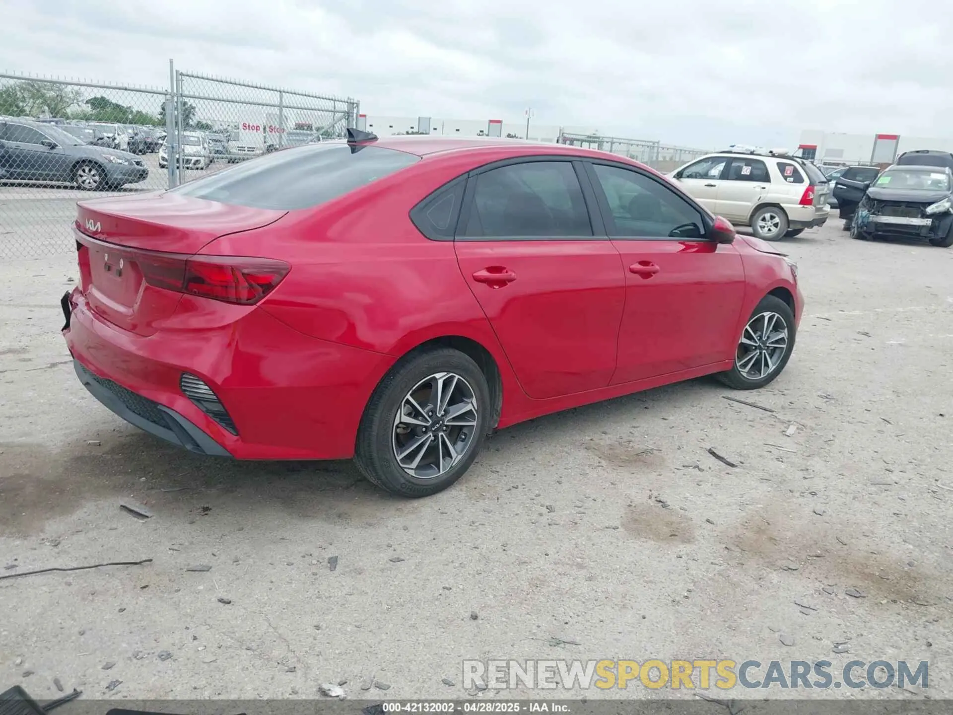 4 Photograph of a damaged car 3KPF24AD5PE682212 KIA FORTE 2023
