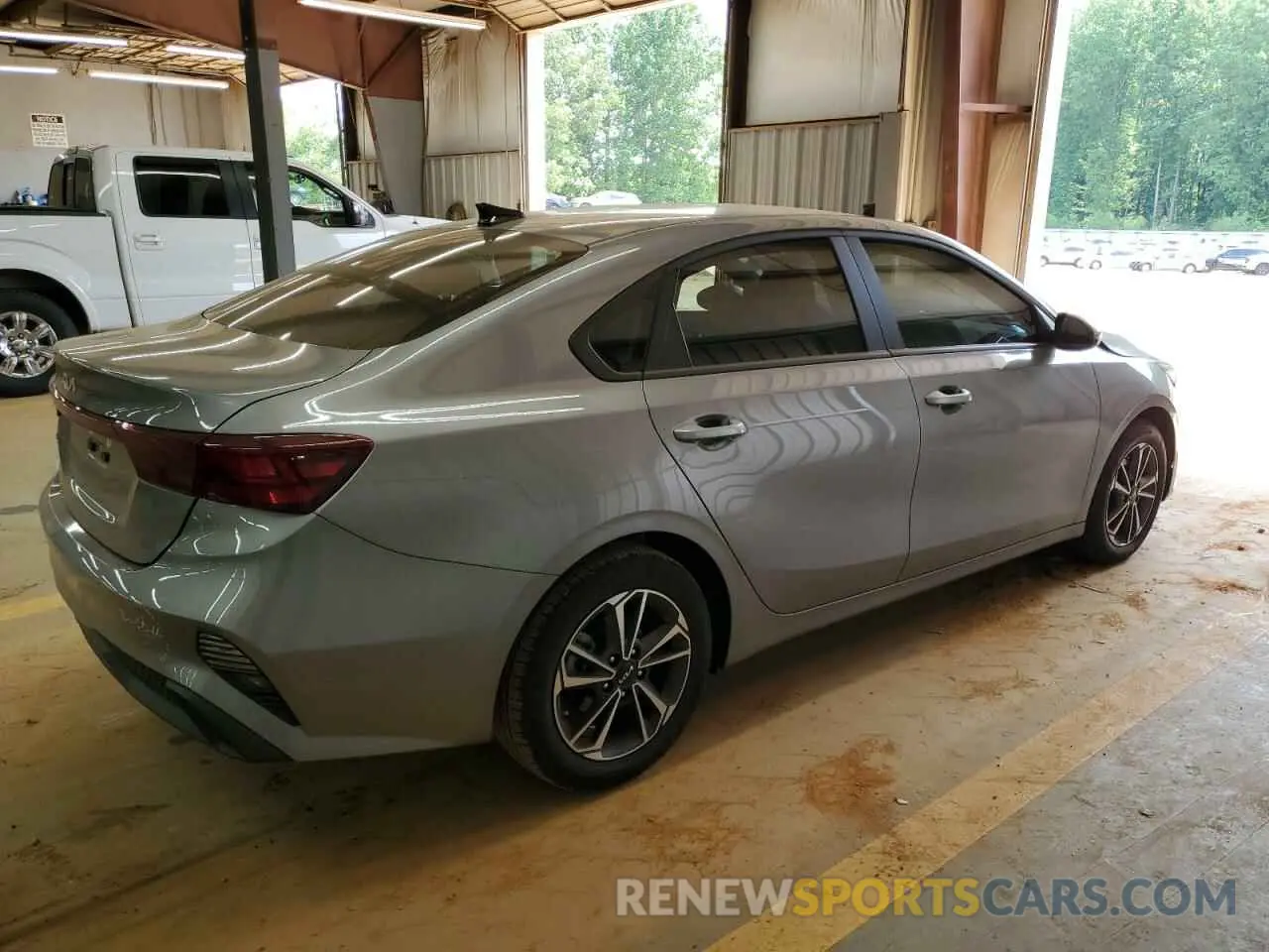 3 Photograph of a damaged car 3KPF24AD5PE682484 KIA FORTE 2023