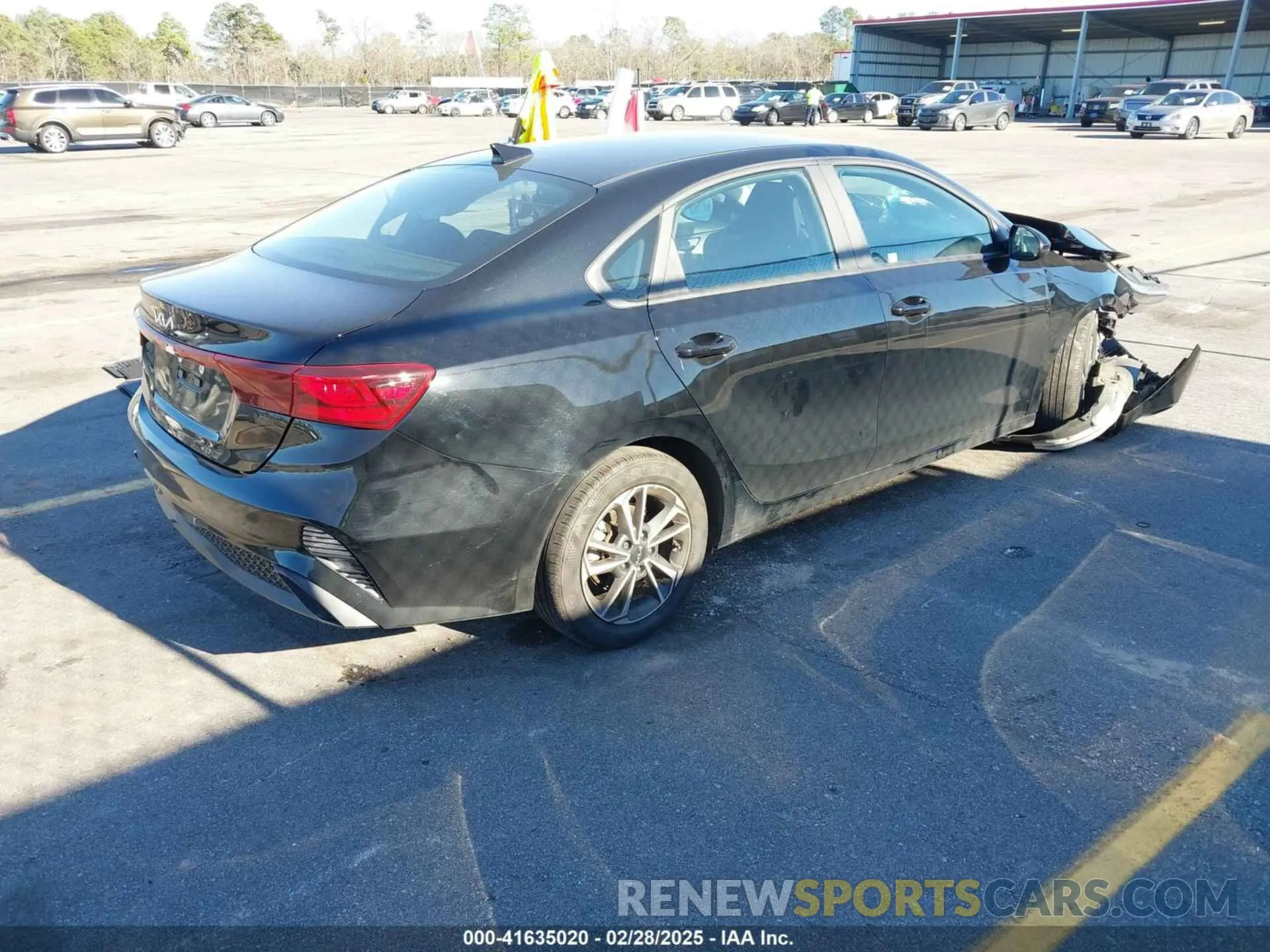 4 Photograph of a damaged car 3KPF24AD5PE689578 KIA FORTE 2023