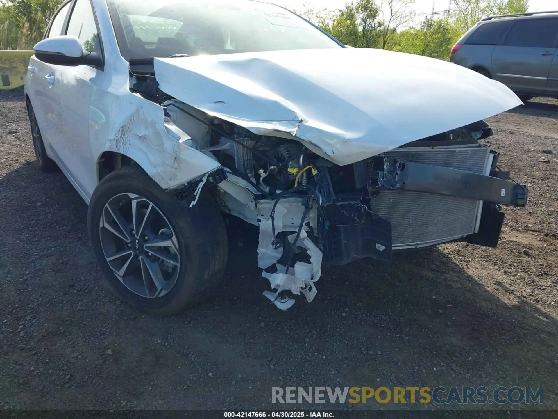 6 Photograph of a damaged car 3KPF24AD5PE690620 KIA FORTE 2023