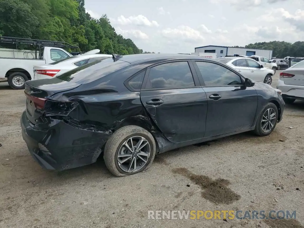 3 Photograph of a damaged car 3KPF24AD6PE507578 KIA FORTE 2023