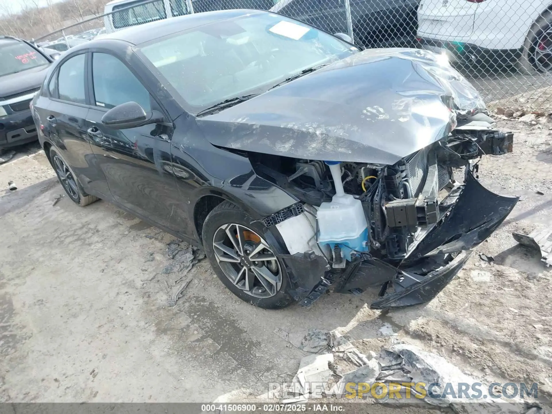 1 Photograph of a damaged car 3KPF24AD6PE511503 KIA FORTE 2023