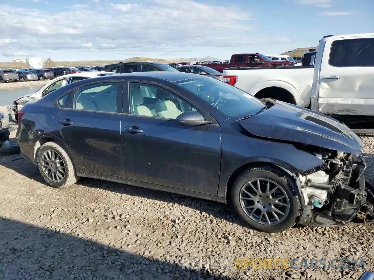 4 Photograph of a damaged car 3KPF24AD6PE525126 KIA FORTE 2023
