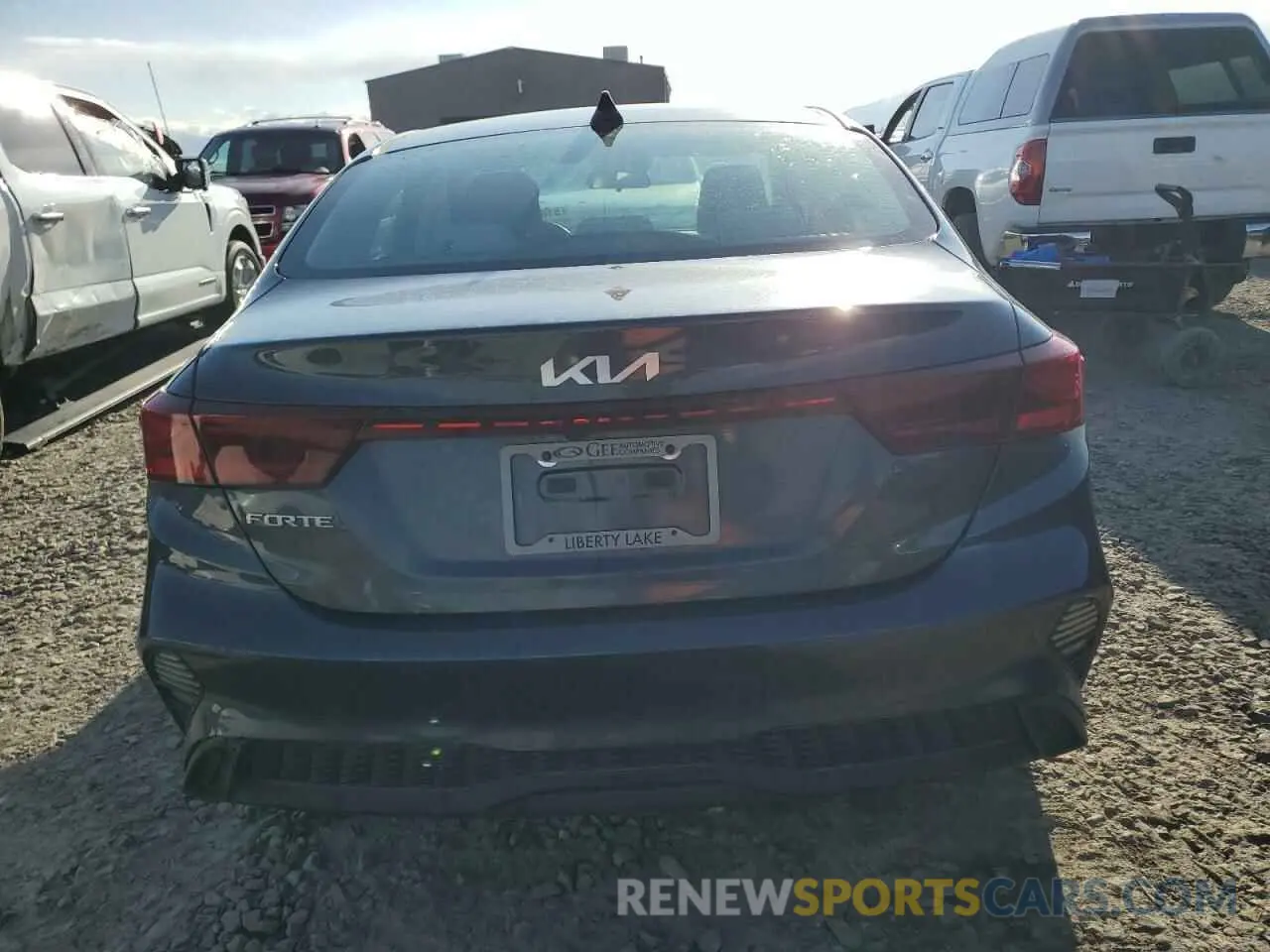 6 Photograph of a damaged car 3KPF24AD6PE525126 KIA FORTE 2023