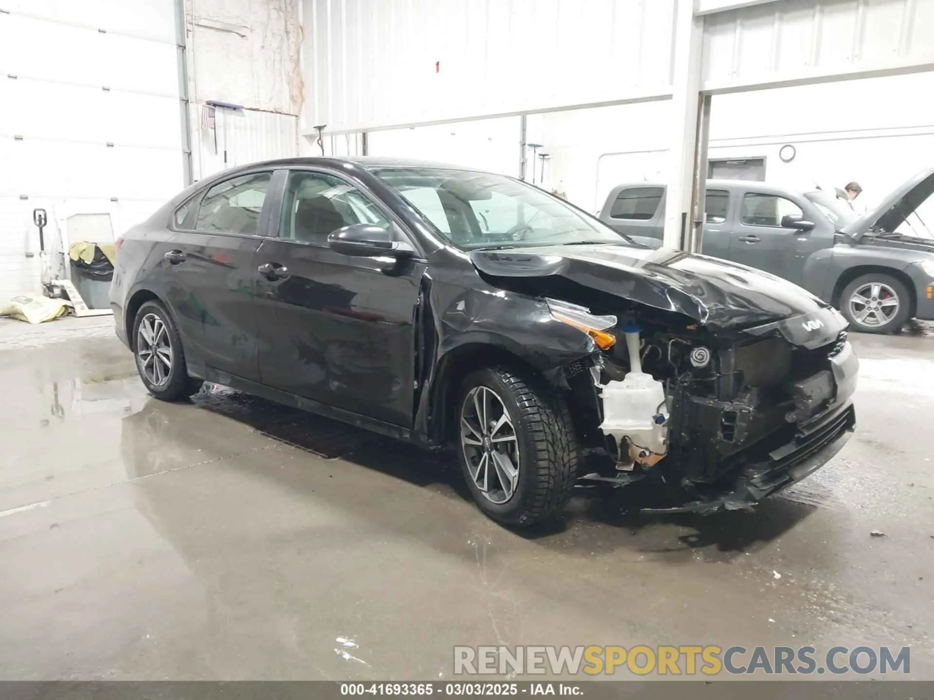 1 Photograph of a damaged car 3KPF24AD6PE528446 KIA FORTE 2023