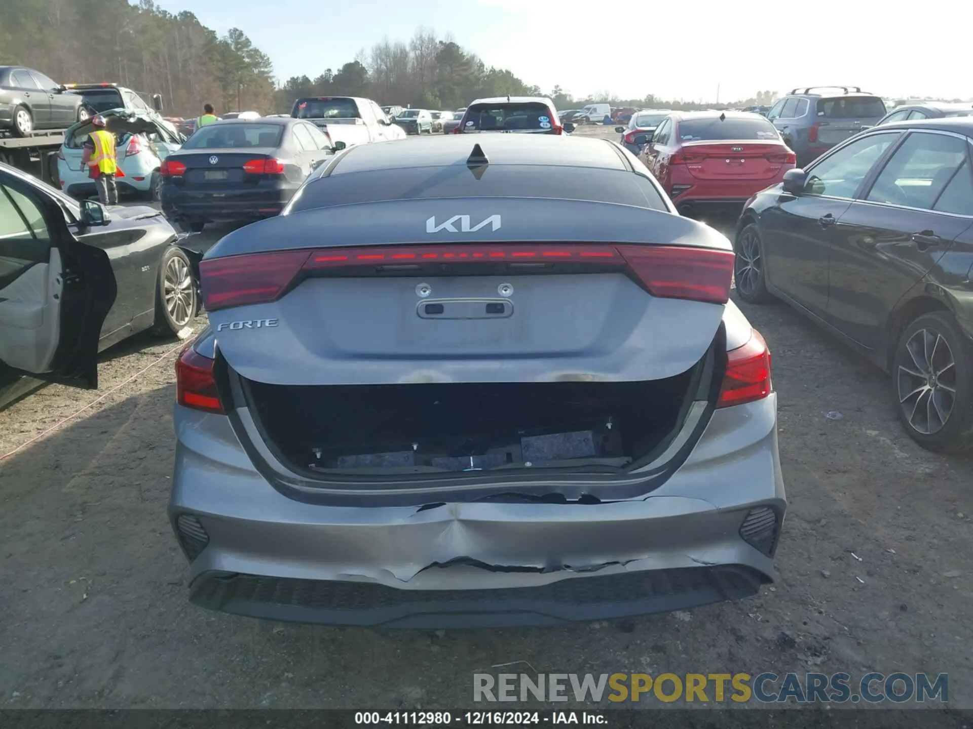 16 Photograph of a damaged car 3KPF24AD6PE532643 KIA FORTE 2023