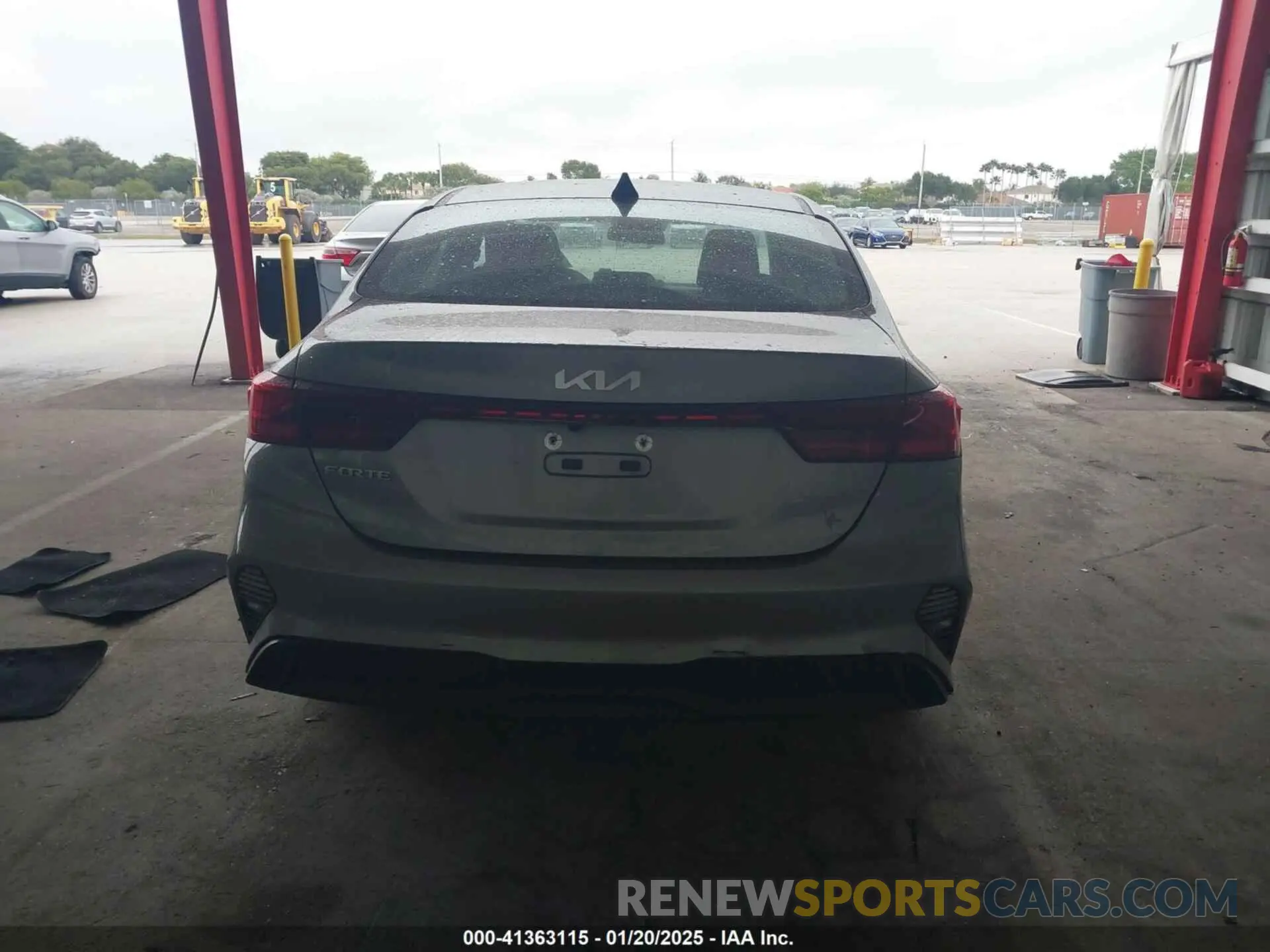 16 Photograph of a damaged car 3KPF24AD6PE571796 KIA FORTE 2023