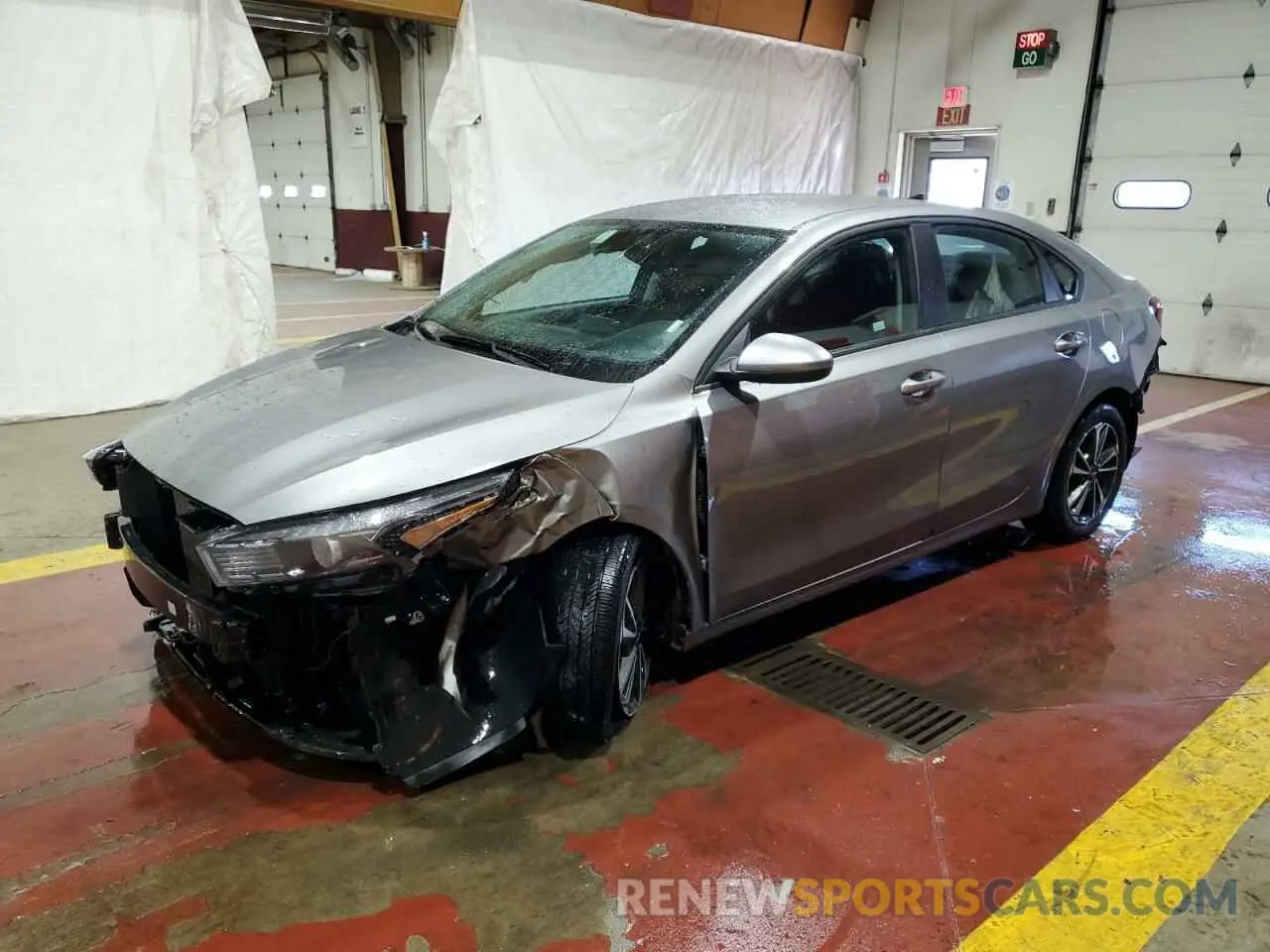 1 Photograph of a damaged car 3KPF24AD6PE615232 KIA FORTE 2023