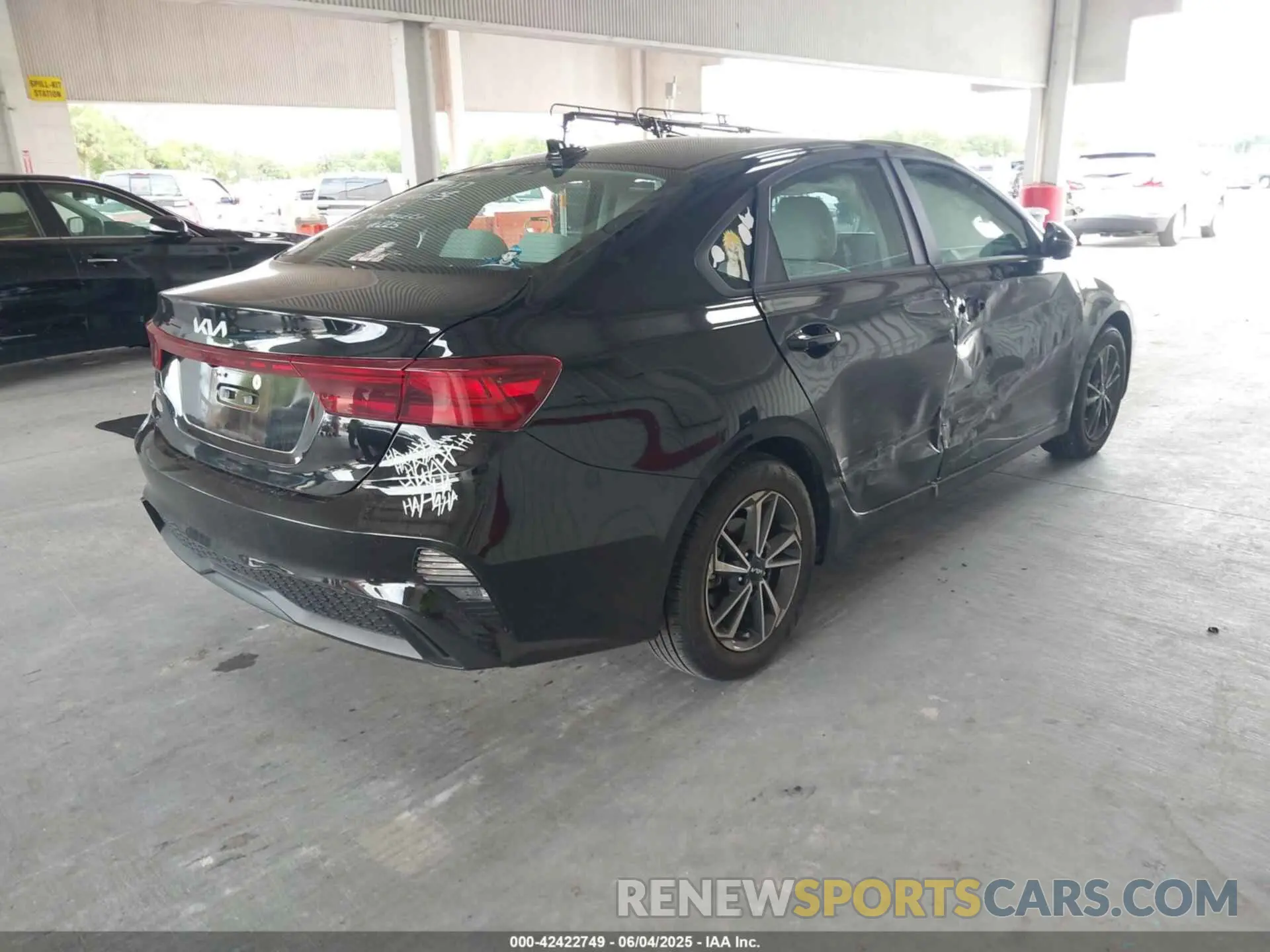 4 Photograph of a damaged car 3KPF24AD6PE619958 KIA FORTE 2023