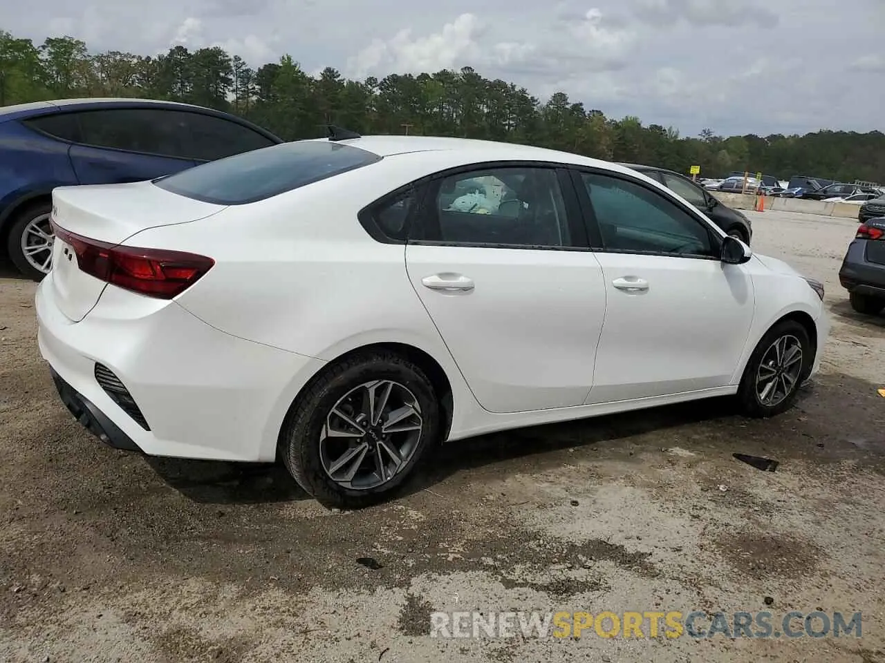 3 Photograph of a damaged car 3KPF24AD6PE622181 KIA FORTE 2023