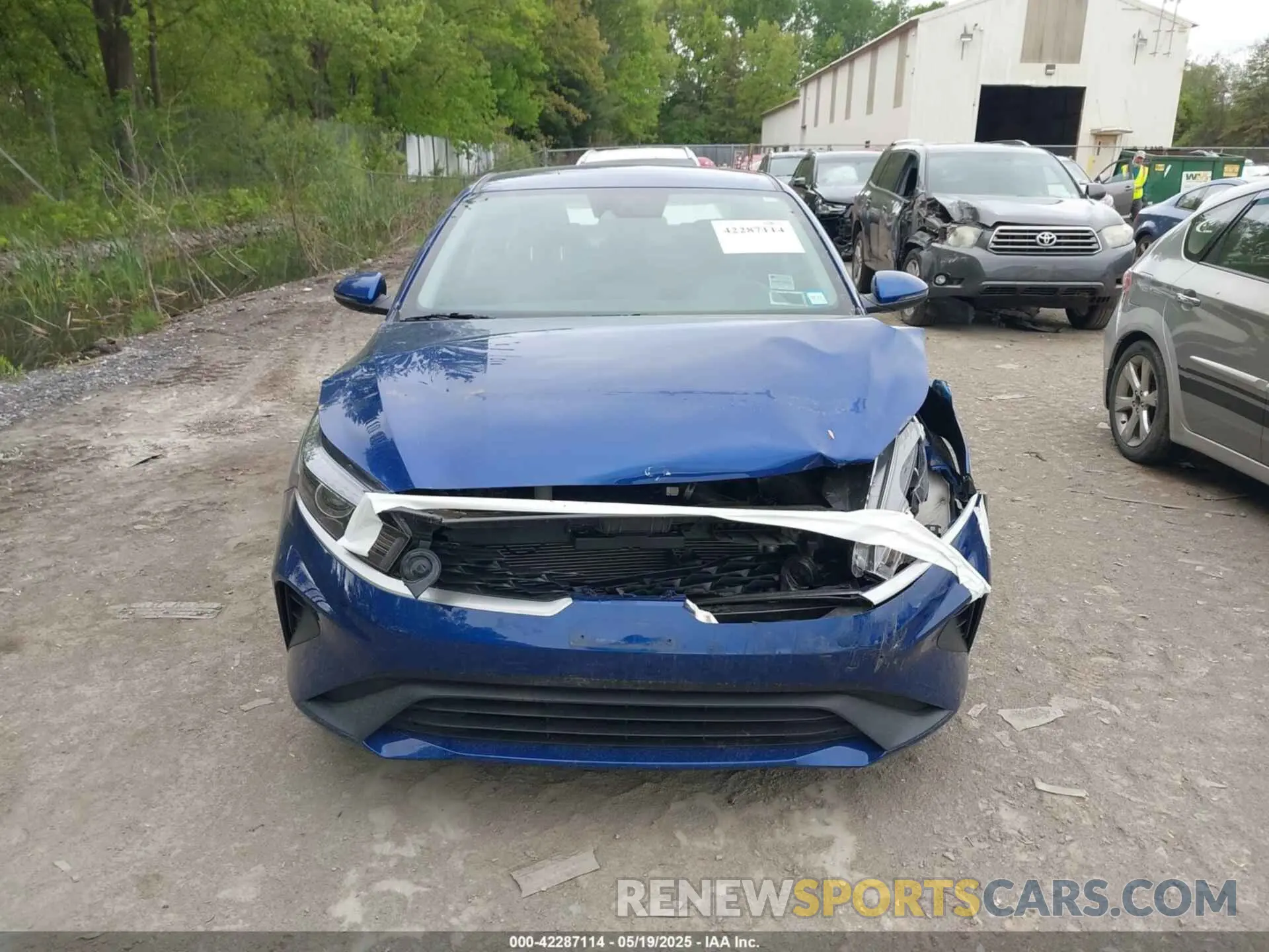 12 Photograph of a damaged car 3KPF24AD6PE641040 KIA FORTE 2023