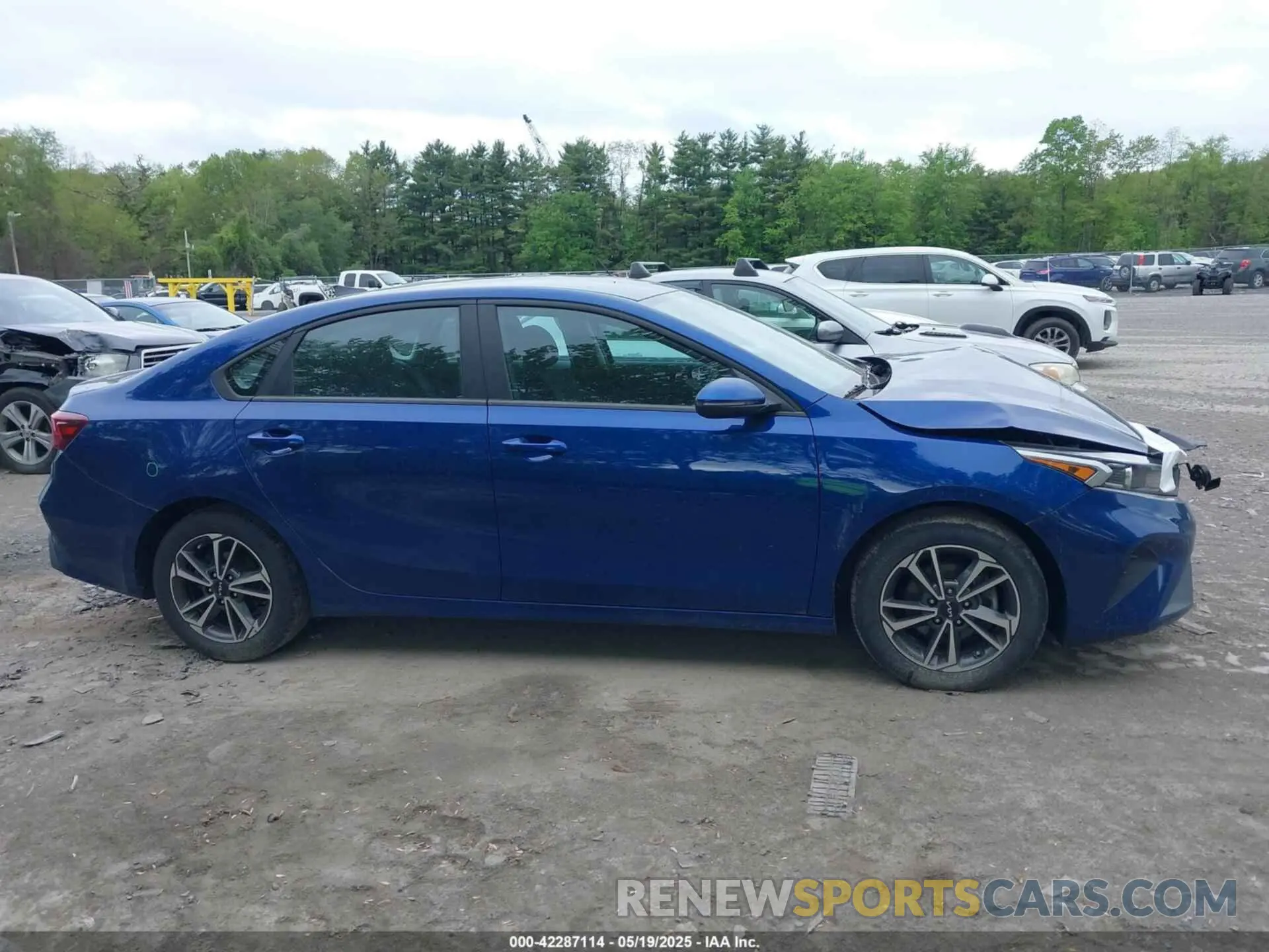 13 Photograph of a damaged car 3KPF24AD6PE641040 KIA FORTE 2023