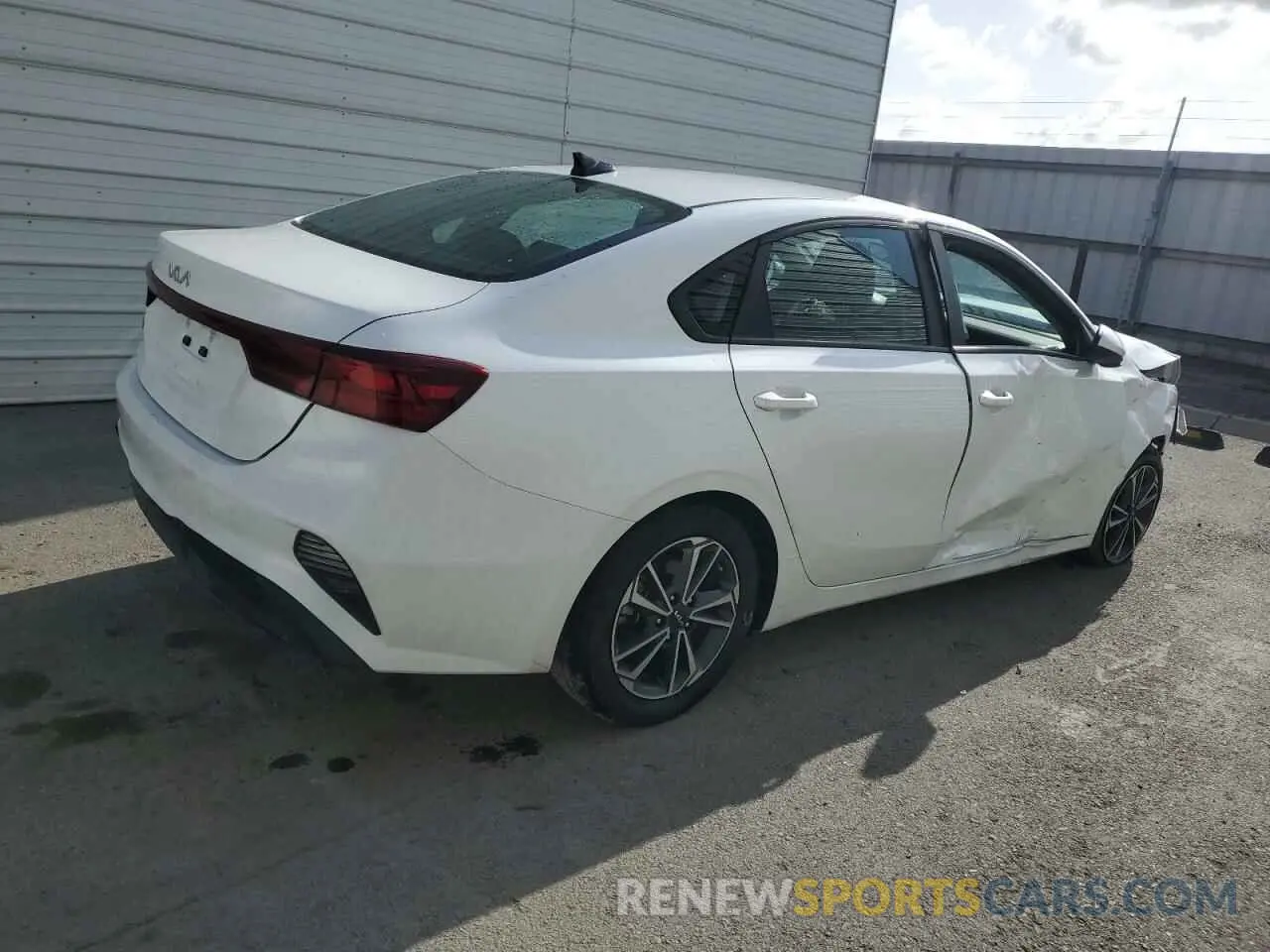 3 Photograph of a damaged car 3KPF24AD6PE650272 KIA FORTE 2023