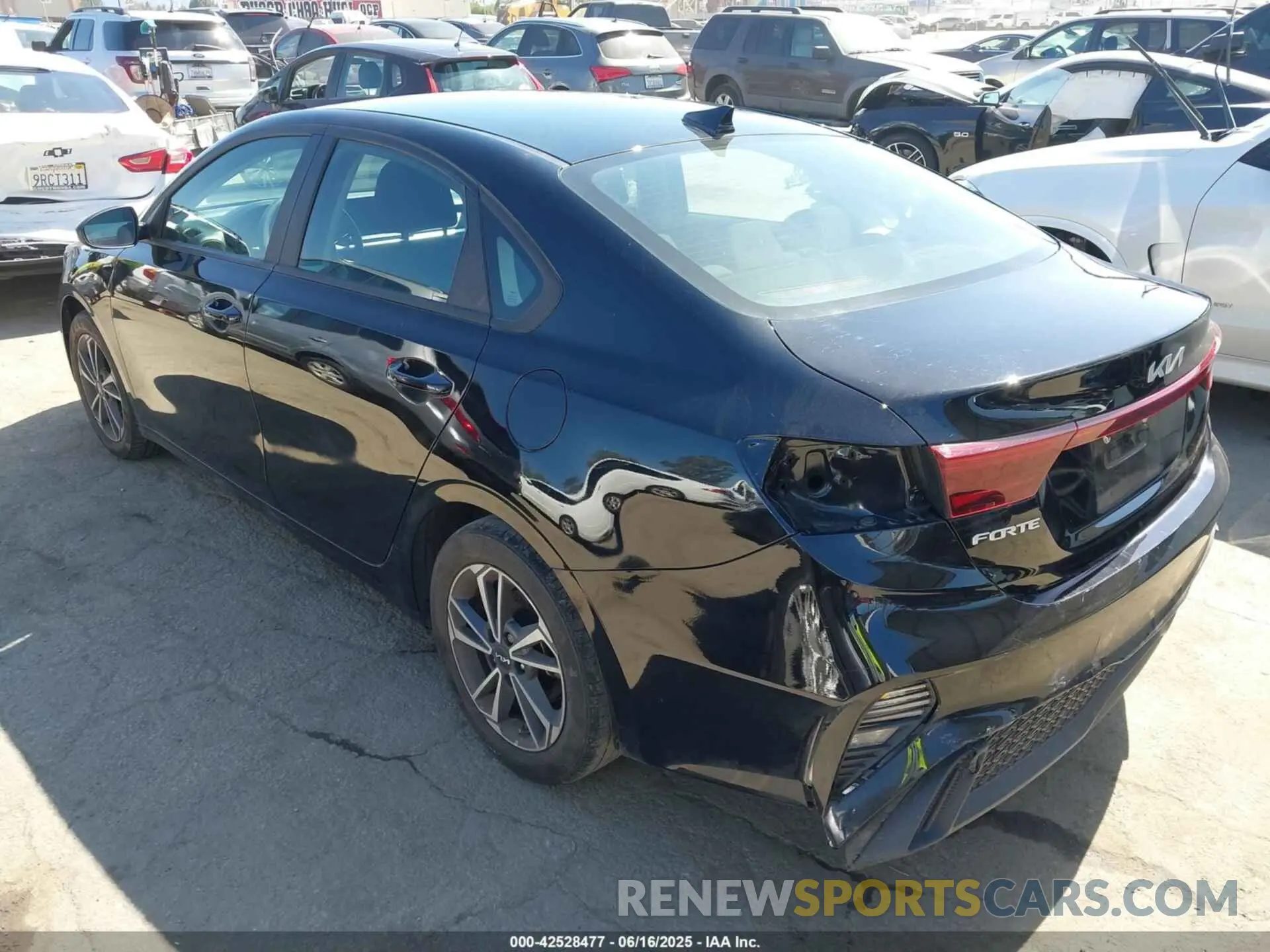 3 Photograph of a damaged car 3KPF24AD6PE652345 KIA FORTE 2023