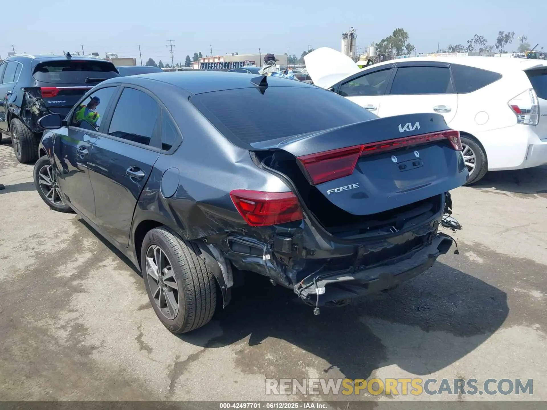3 Photograph of a damaged car 3KPF24AD6PE681585 KIA FORTE 2023