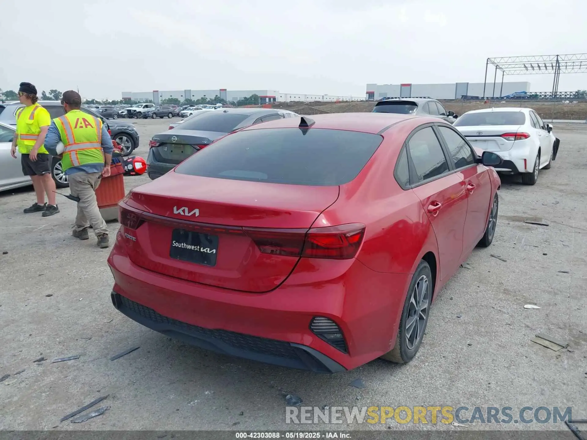 4 Photograph of a damaged car 3KPF24AD6PE682252 KIA FORTE 2023
