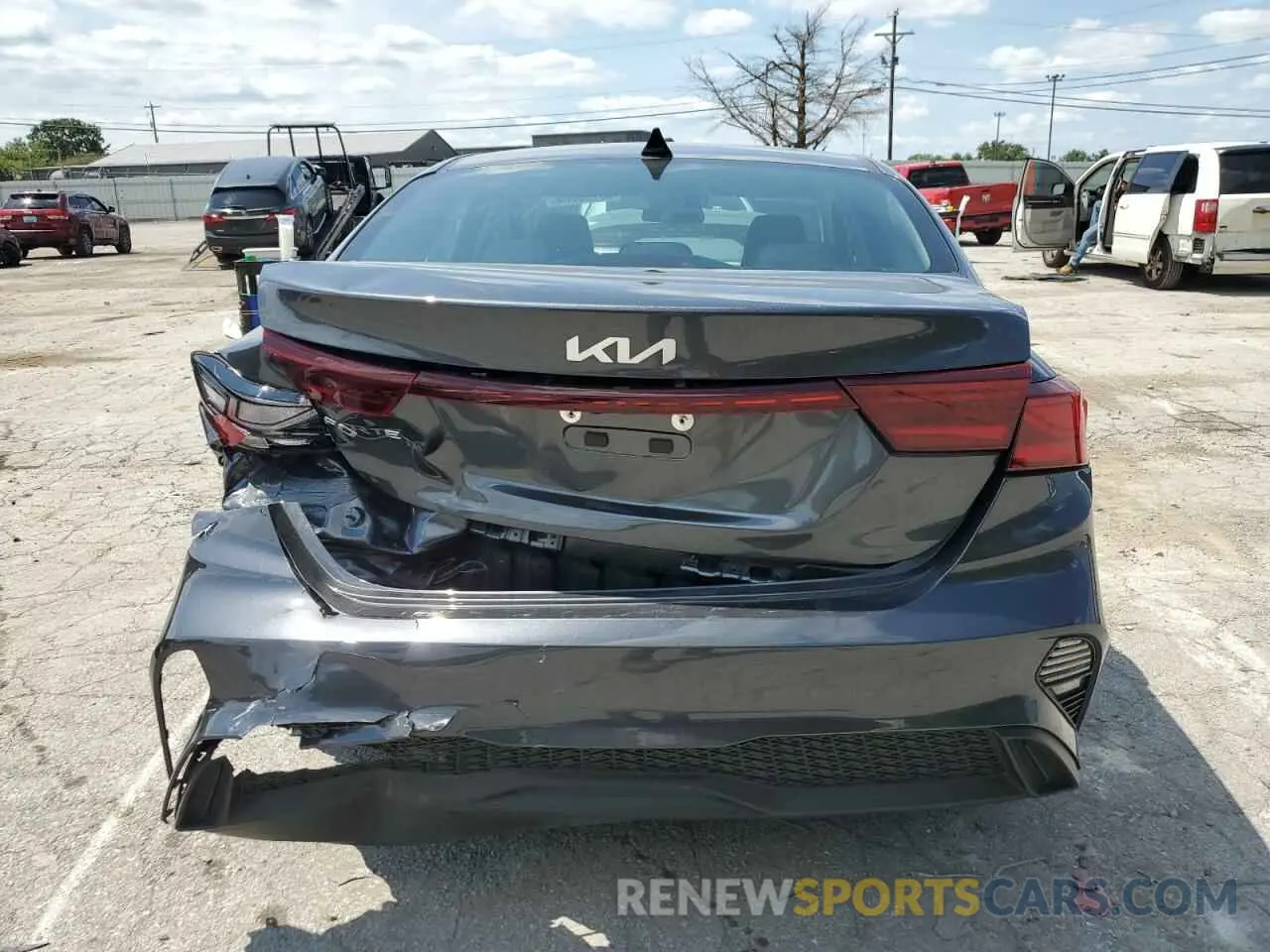 6 Photograph of a damaged car 3KPF24AD6PE685510 KIA FORTE 2023